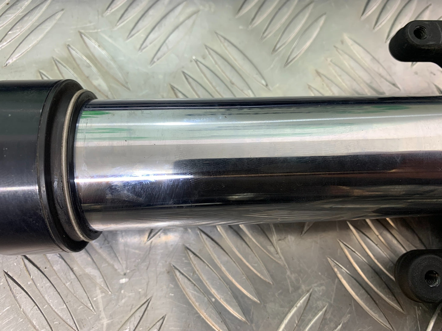 KTM 990 SUPERMOTO T FORKS  YEAR 2010-2011  (CMB1032)