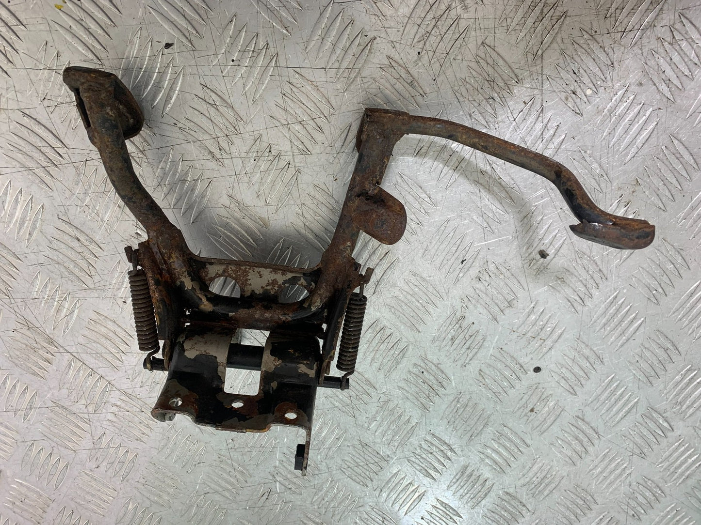 PIAGGIO VESPA LX50 LX S 50 CENTER STAND   YEAR 2007-2016 (CMB1290)