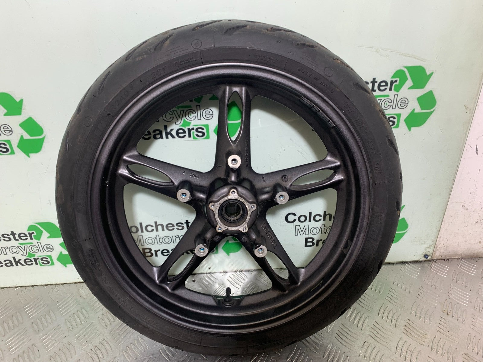 TRIUMPH 1050 SPRINT GT FRONT WHEEL (GOOD TYRE)  YEAR 2010-2016 (CMB1250)