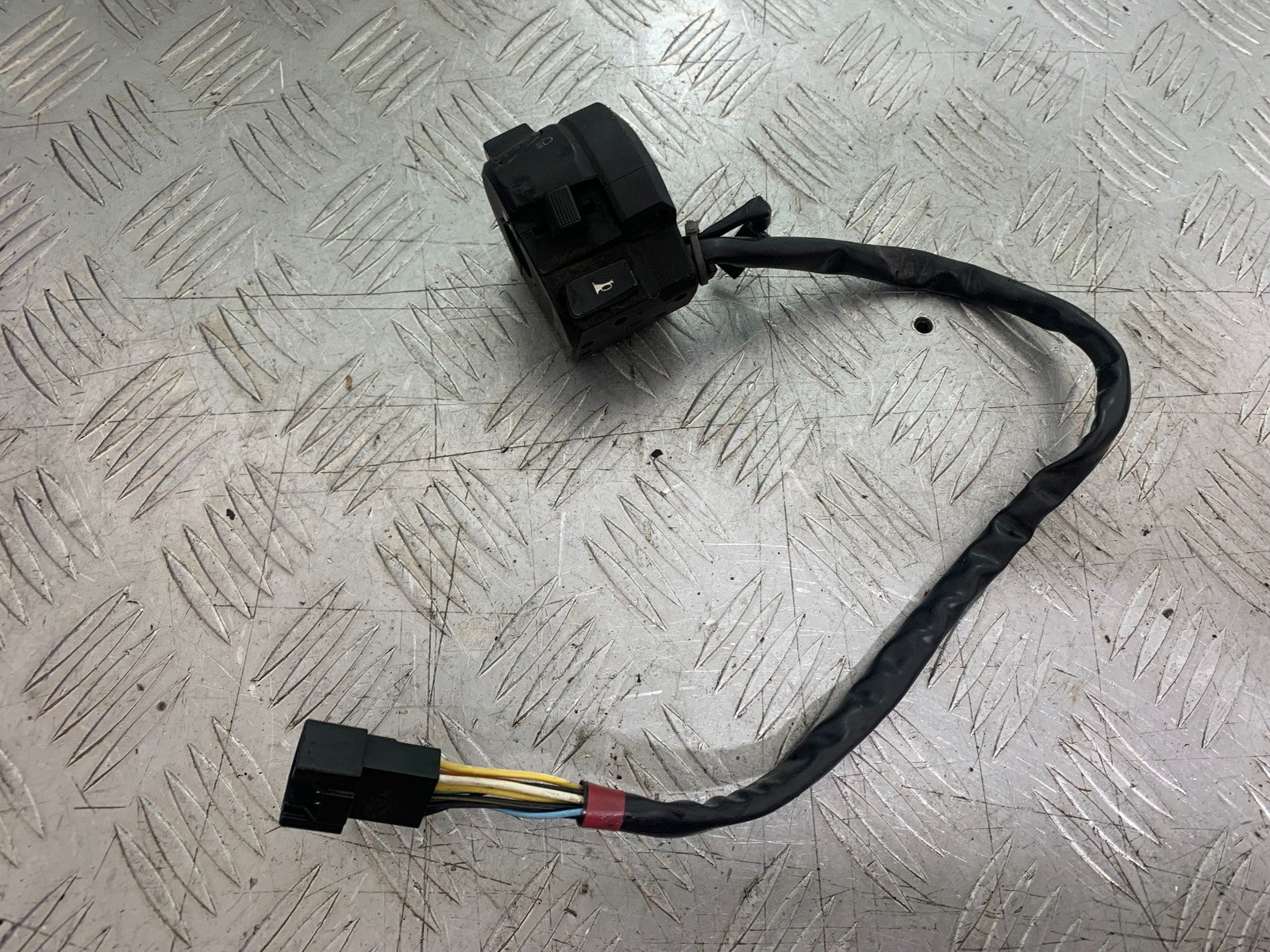 SUZUKI GW250 GW 250 INAZUMA LEFT SWITCH GEAR   YEAR 2013-2018 (CMB1205)