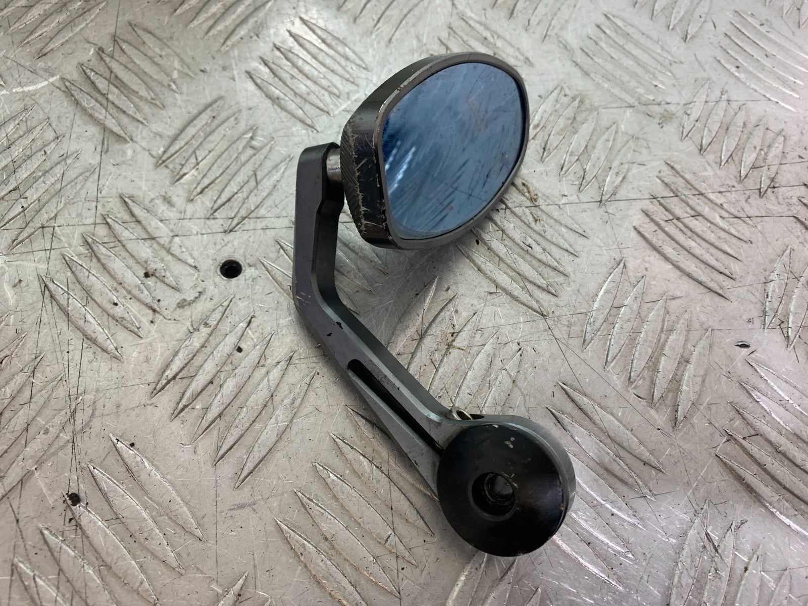 KTM DUKE 125 RIGHT MIRROR (NOT GENUINE) YEAR 2017-2022 (CMB1222)