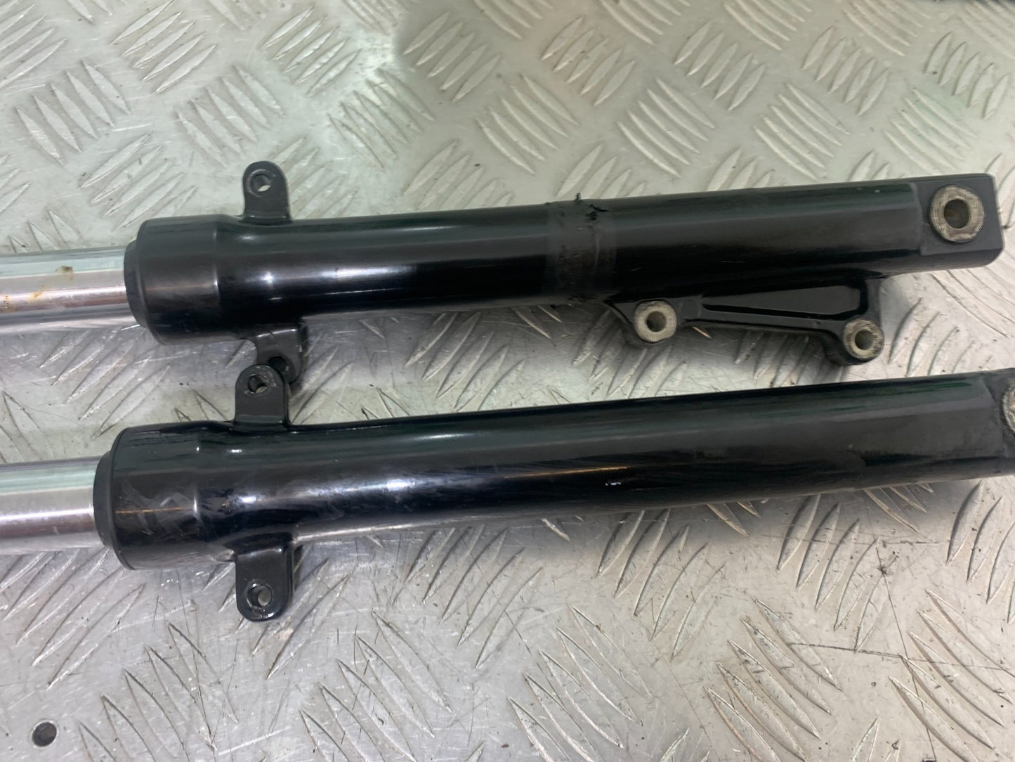HONDA CBF125 CBF 125 FORKS   YEAR 2009-14  (CMB1172)