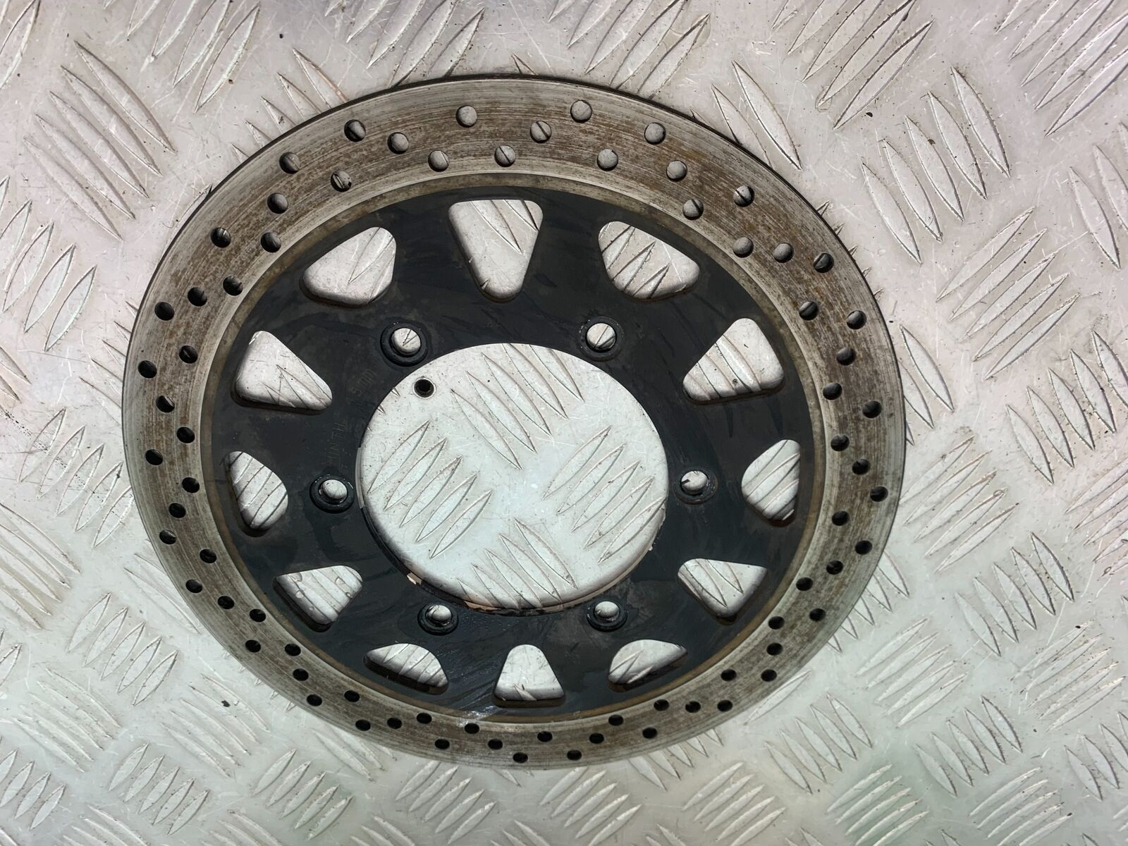 SUZUKI INTRUDER VL800 C800 FRONT BRAKE DISC  YEAR 2012-16 (CMB1039)