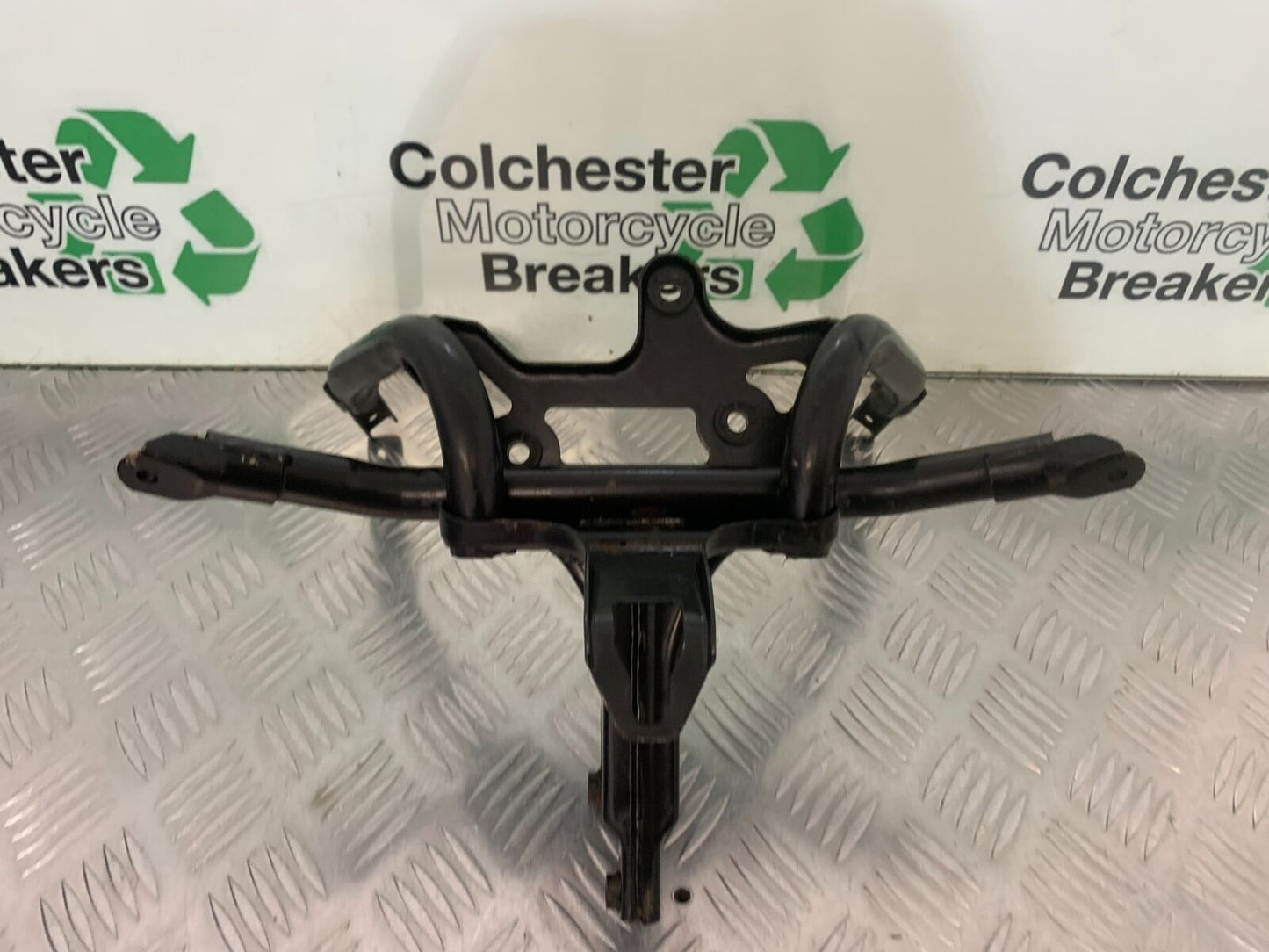 TRIUMPH 955I SPRINT RS FAIRING BRACKET  YEAR 1999-04 (STOCK 989)