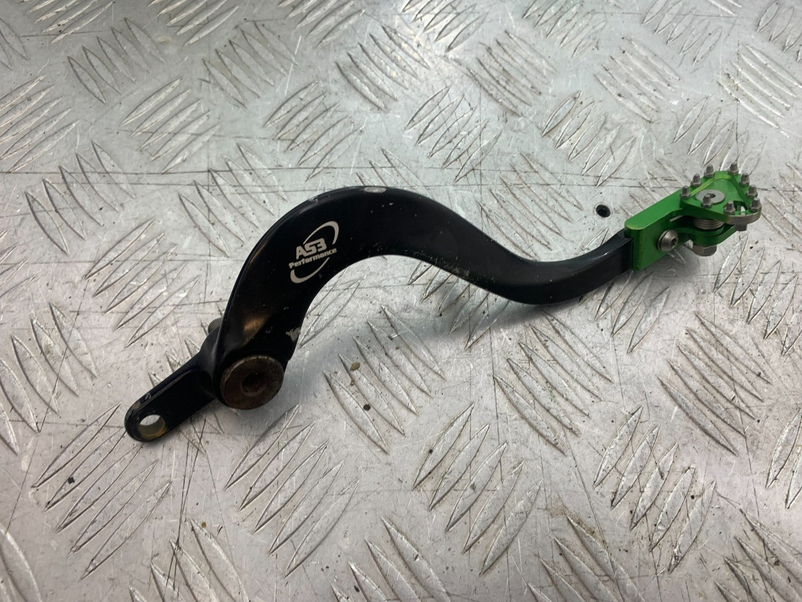 KAWASAKI KXF450 KXF 450 REAR BRAKE PEDAL   YEAR 2013 CMB1217)
