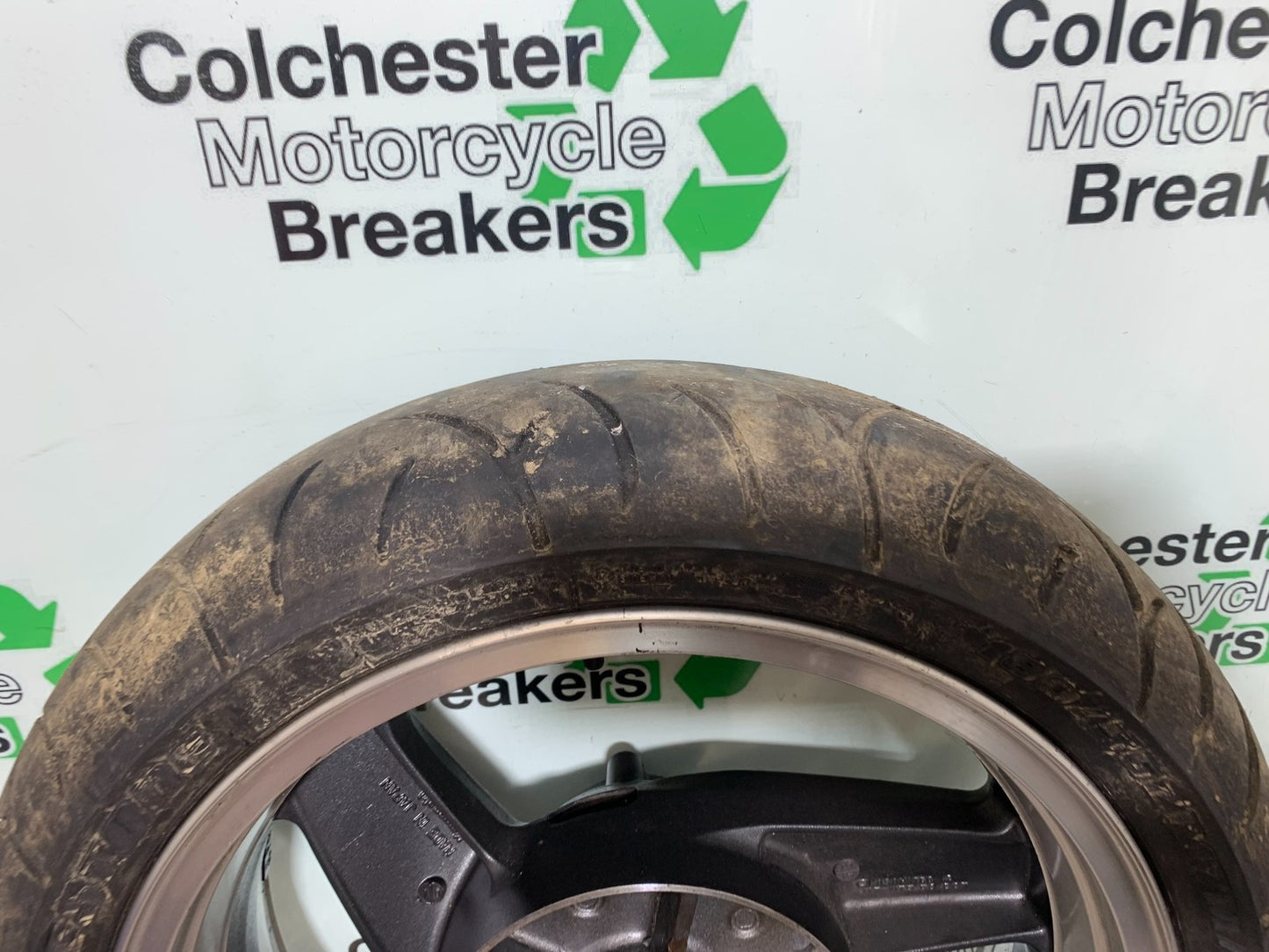 KAWASAKI ZZR1100 D REAR WHEEL  YEAR 1993-2001 (CMB1189)