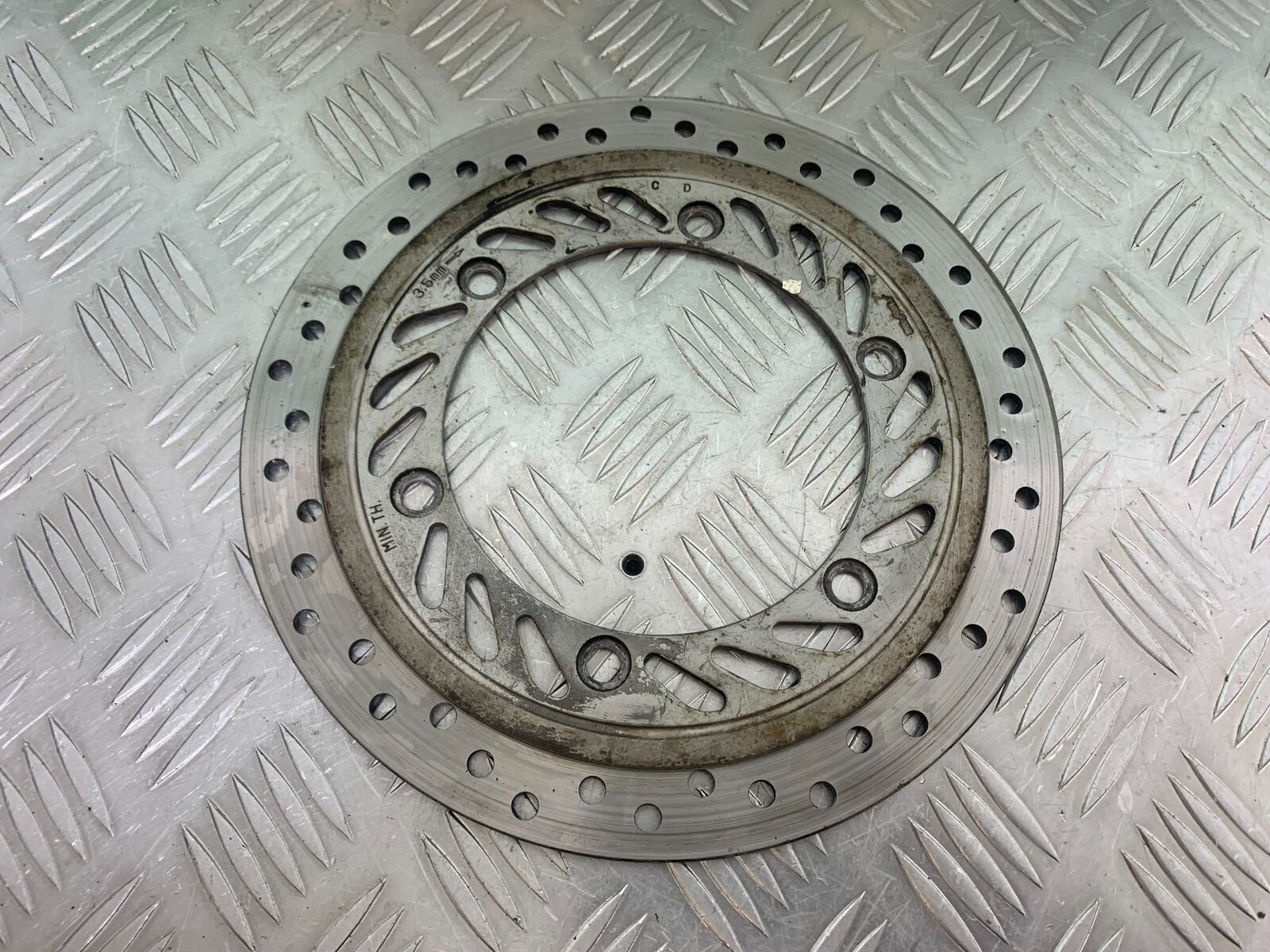 HONDA CBR125 CBR 125 FRONT BRAKE DISC  YEAR 2004-06  (CMB1040)