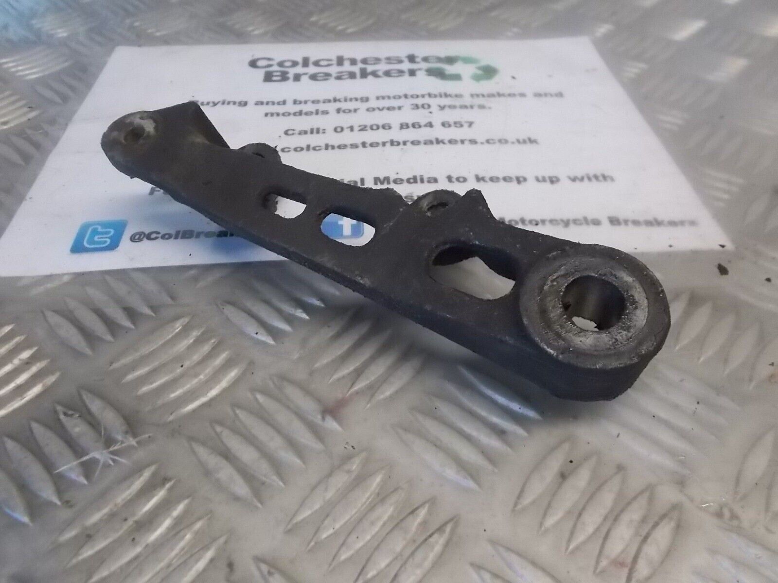 YAMAHA FZR600 FZR 600 REAR CALIPER BRACKET  YEAR 1993
