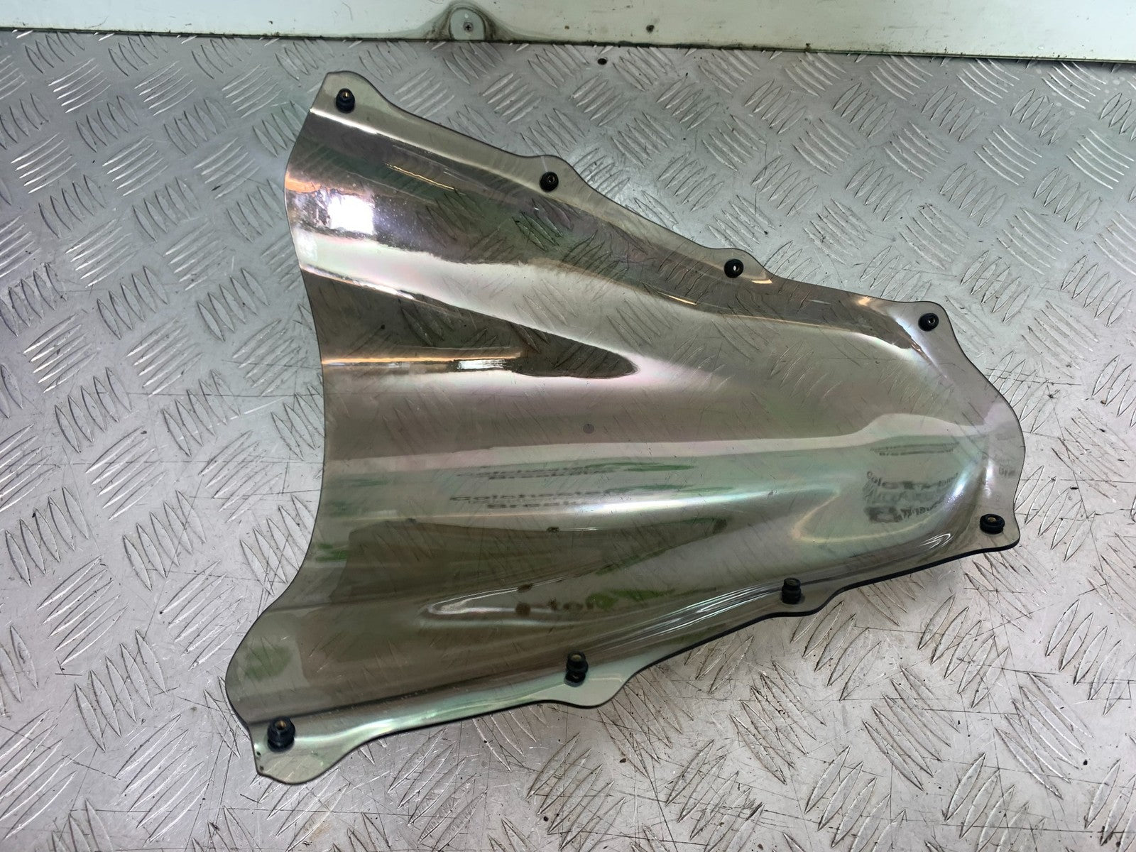 APRILIA RSV1000 R FACTORY MILLE SCREEN  2004-09 (CMB1203)