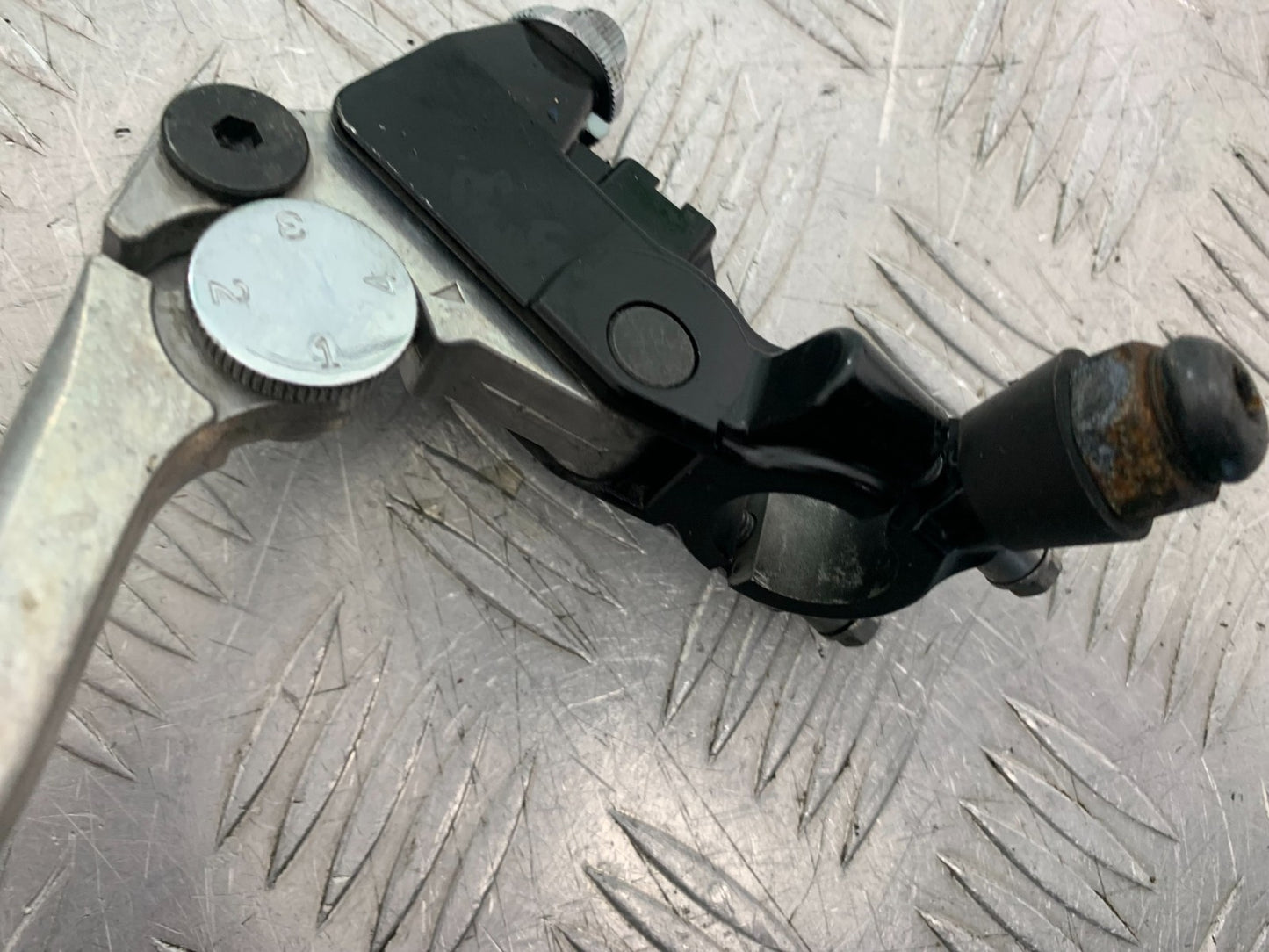 TRIUMPH 675 STREET TRIPLE RX CLUTCH LEVER AND BRRACKET   2015- 2017 (CMB1299)