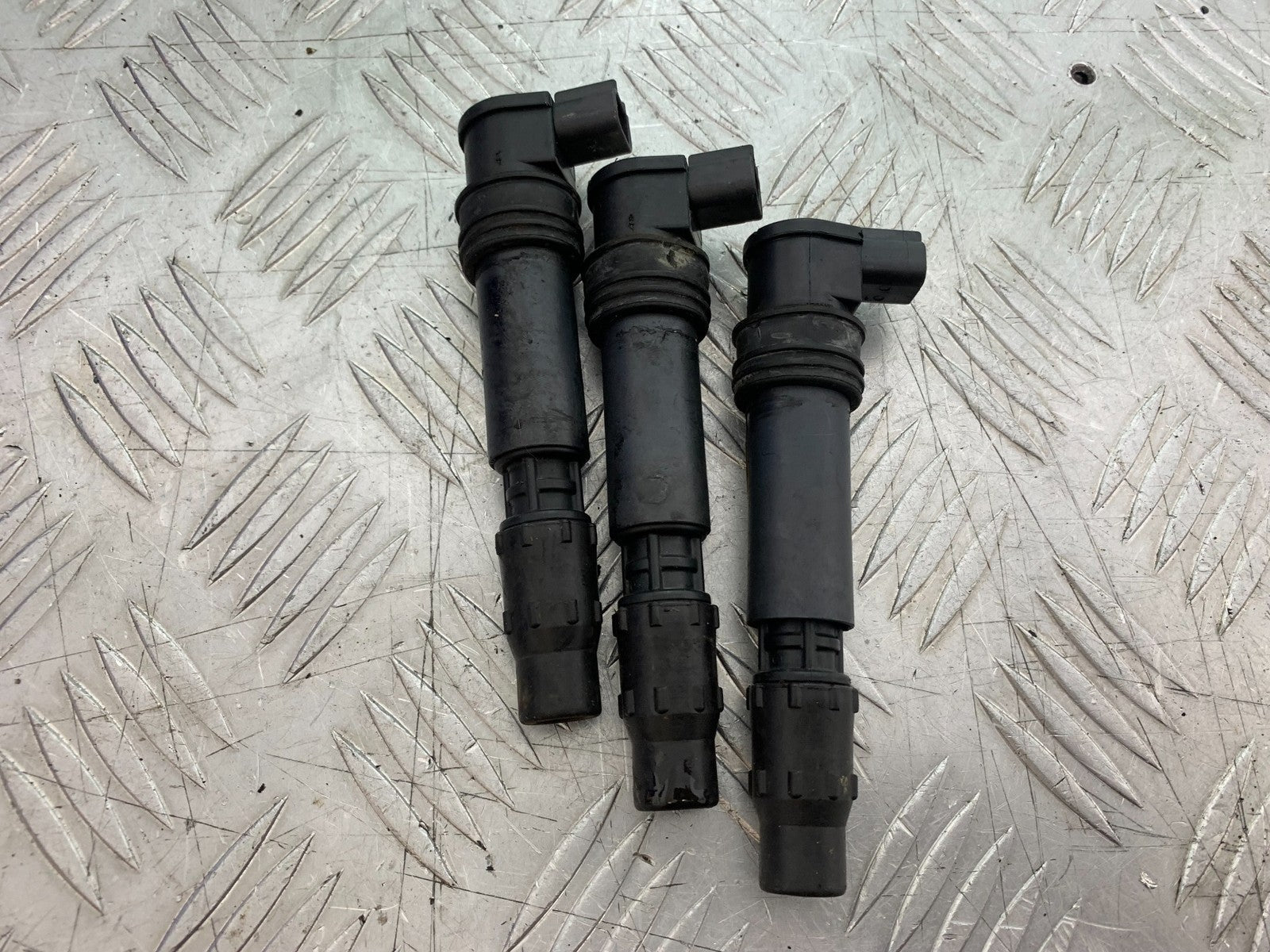 TRIUMPH 955i DAYTONA COILS  YEAR 2002-2006 (CMB1229)