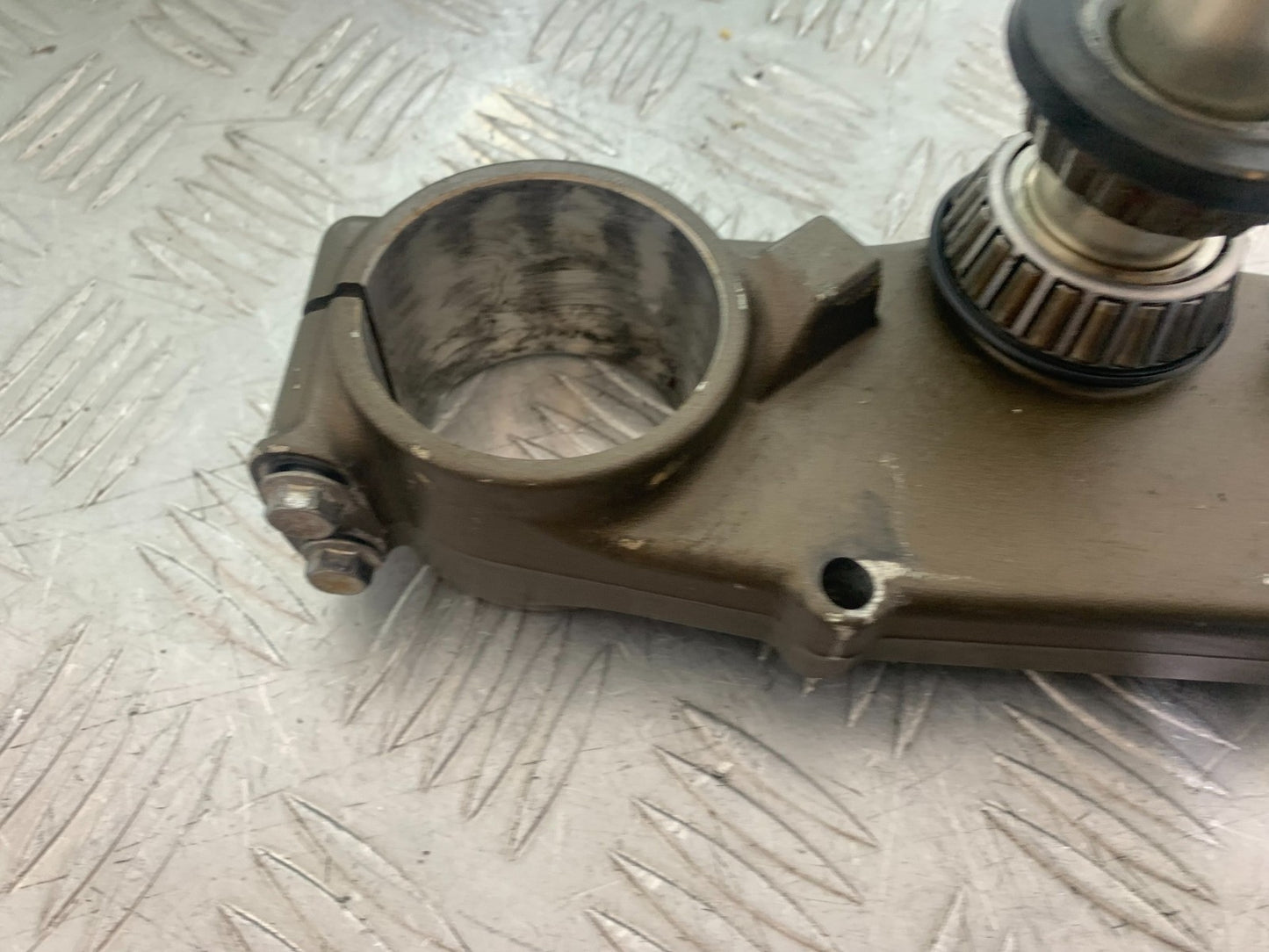 KAWASAKI KXF250 KXF 250 BOTTOM YOKE  YEAR 2006-2008 (CMB1309)