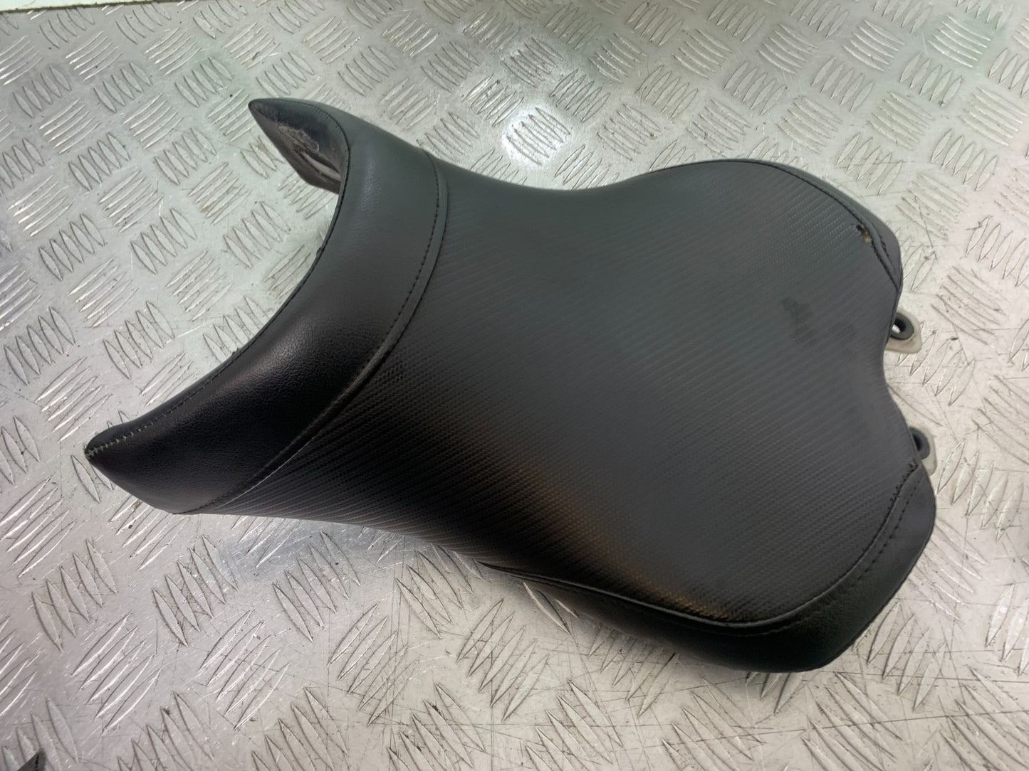 KAWASAKI Z1000 SX FRONT SEAT  YEAR 2014-16 (CMB1264)