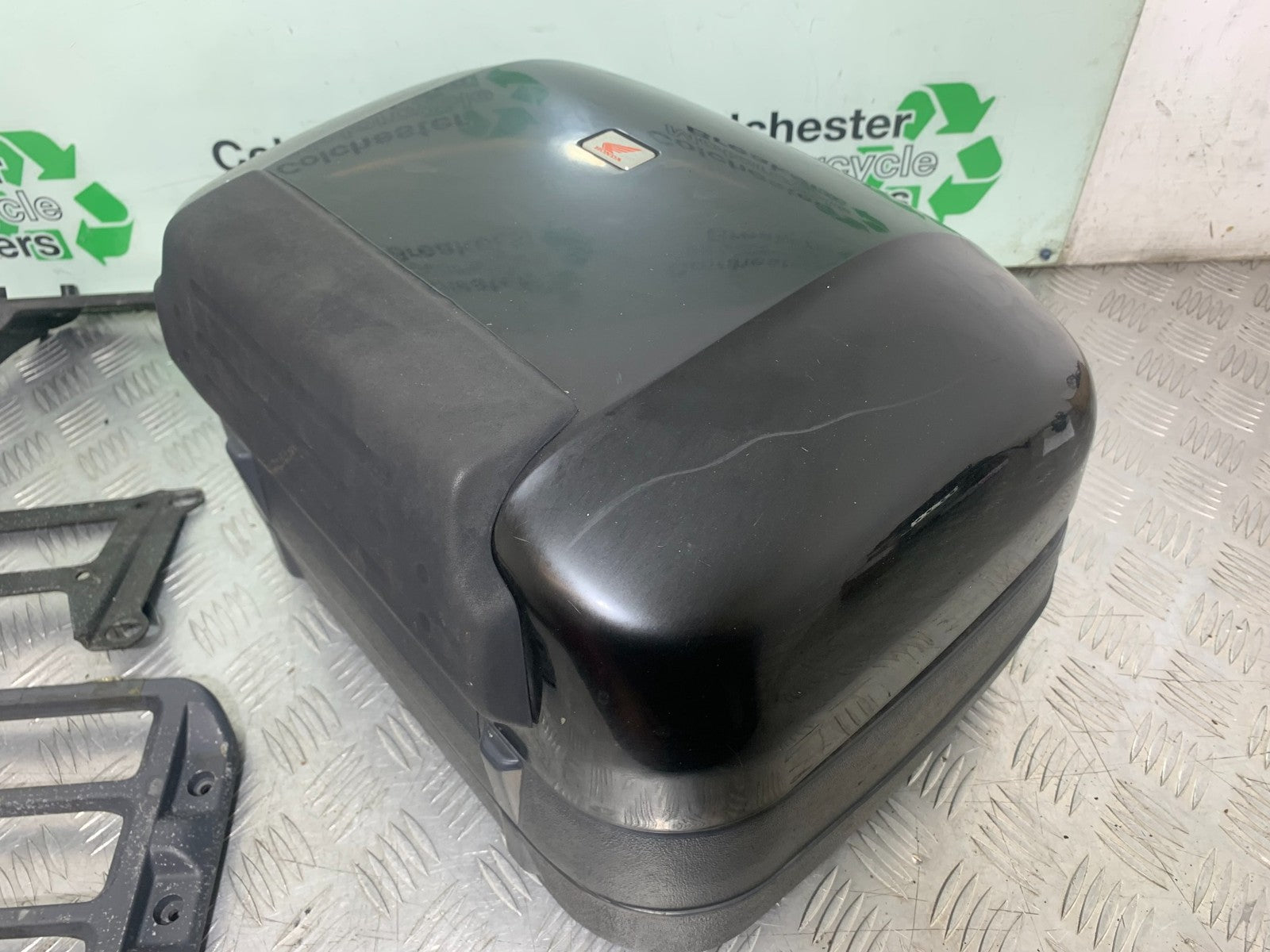 HONDA ST1100 PAN EUROPEAN HONDA TOP BOX AND RACK  YEAR 1993-2001 (CMB1195)