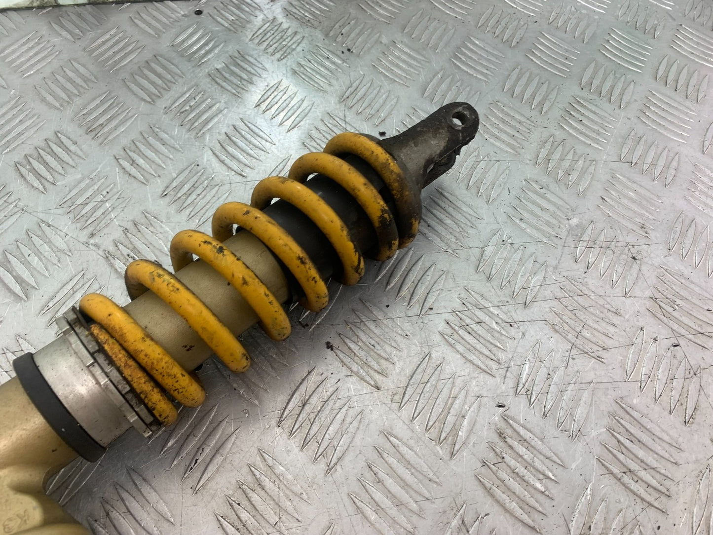 KAWASAKI ZX9R ZX9 E1 REAR SHOCK  YEAR 2000-01  (CMB1171)