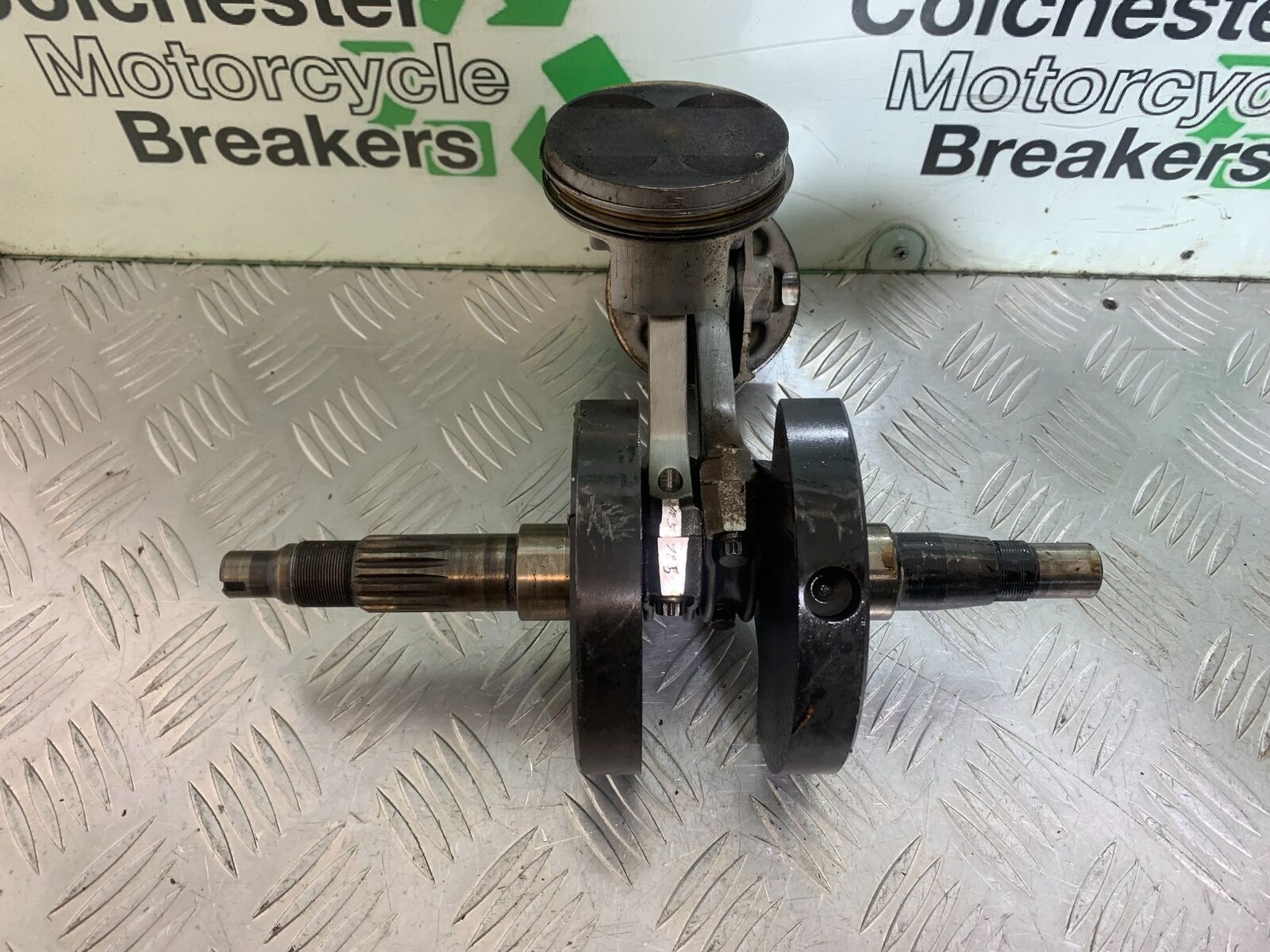 DUCATI 748 CRANKSHAFT (SOLD AS PARTS)   YEAR 1999 2003