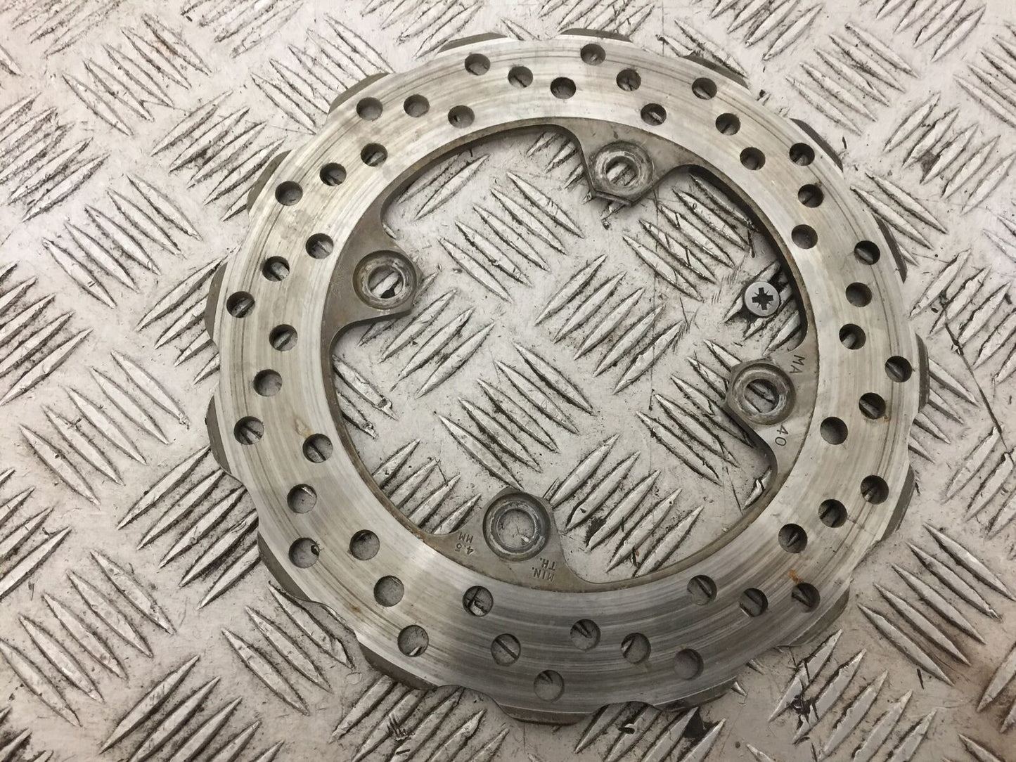 KAWASAKI ZX6R 1 X REAR BRAKE DISC   YEAR 2009-2012  (STOCK 897)