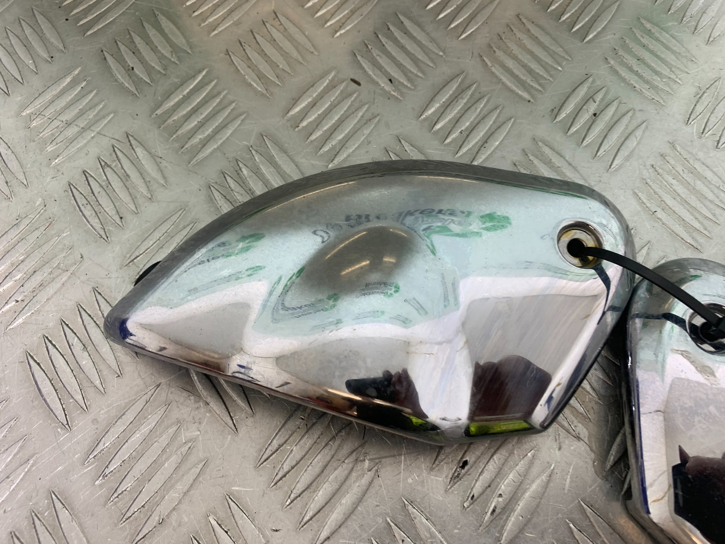 SUZUKI GSF1200  GSF 1200 BANDIT AIRBOX CHROME COVERS YEAR 1997-2000 (CMB1149)