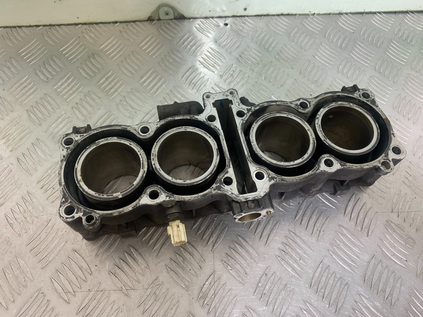 SUZUKI GSF650 GSF 650 BARRELS  YEAR 2007-2009  (CMB1161)