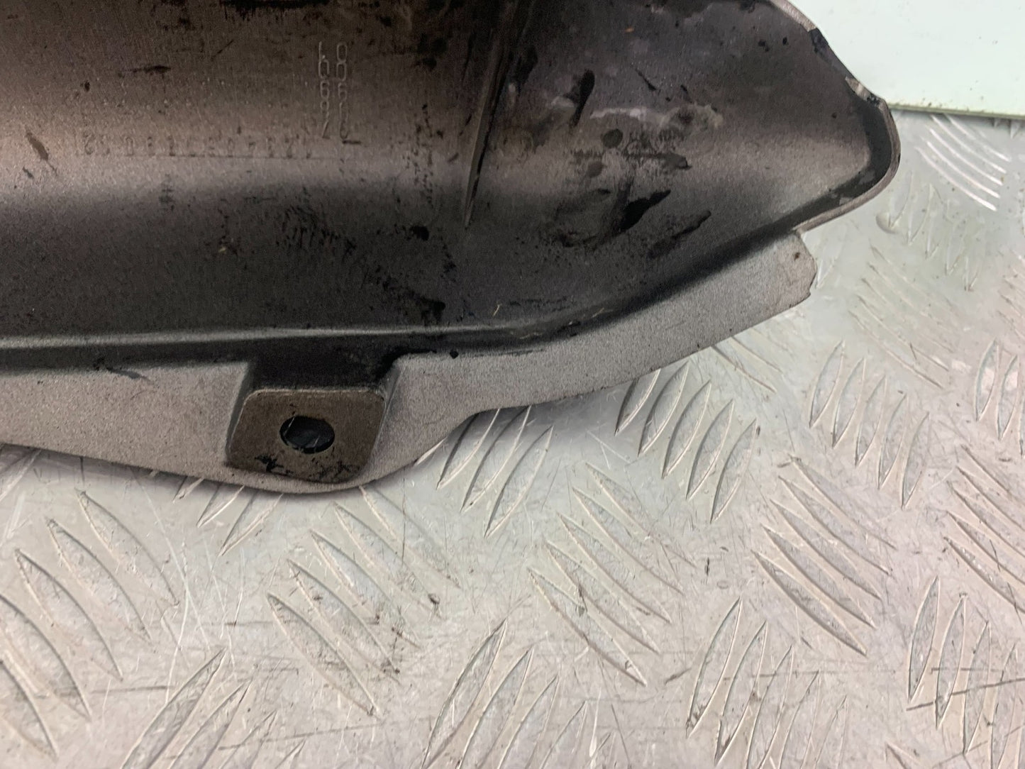 YAMAHA FZS600 FAZER 600 RIGHT TAIL PIECE  YEAR 1998-2001 (CMB1267)
