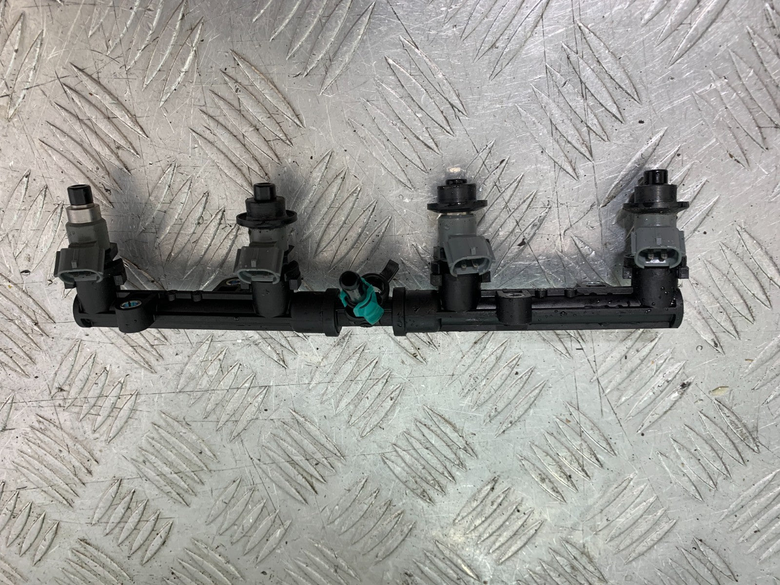 HONDA CBR1000 RR INJECTORS  YEAR   2008-2011 (CMB1330)