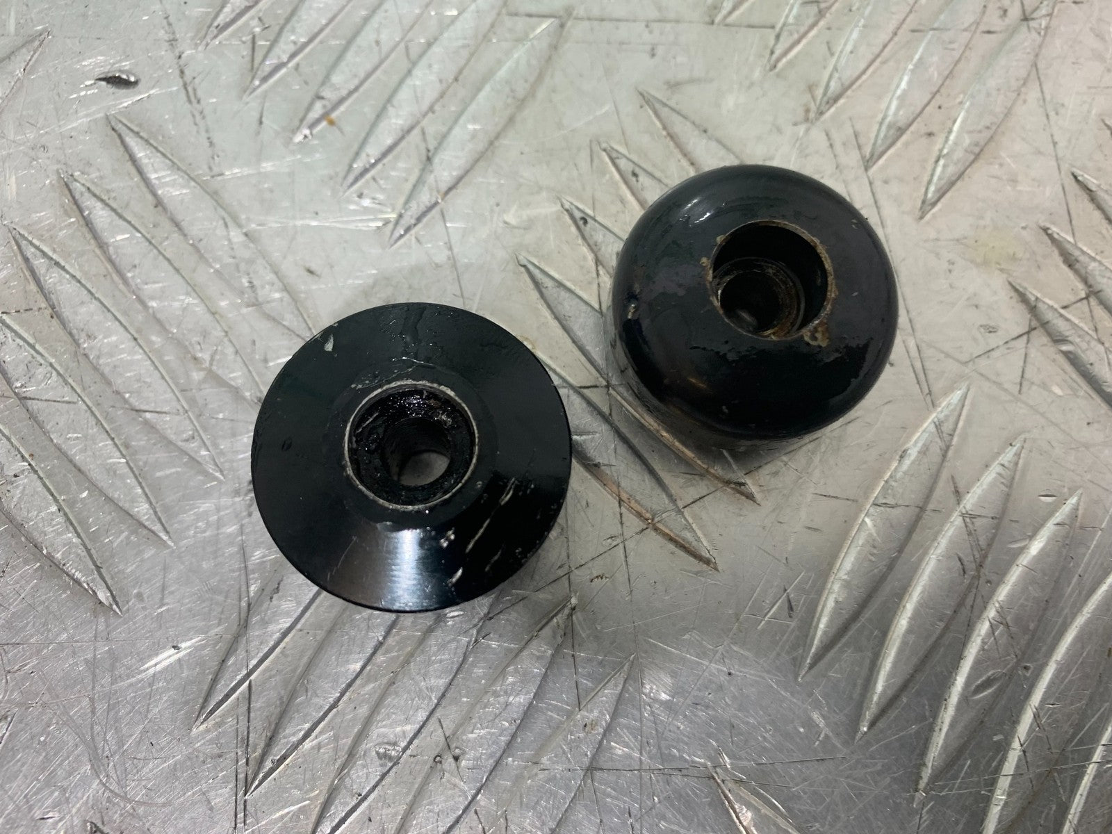 YAMAHA YZF R1 4C8 BAR END WEIGHTS  YEAR 2007-2008 (CMB1237)