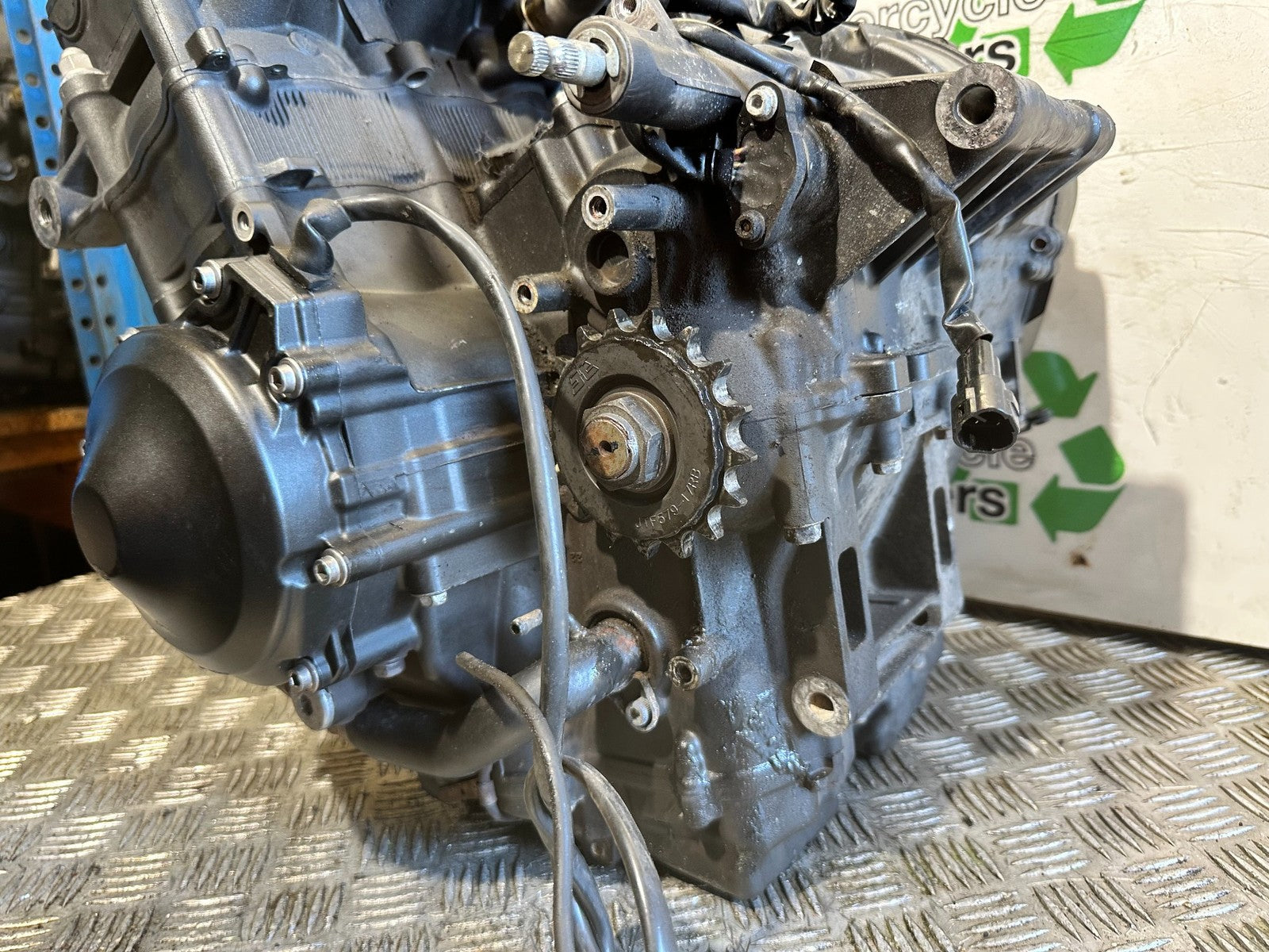 YAMAHA YZF R114 B BIG BANG ENGINE 2009-14 (CMB1175)