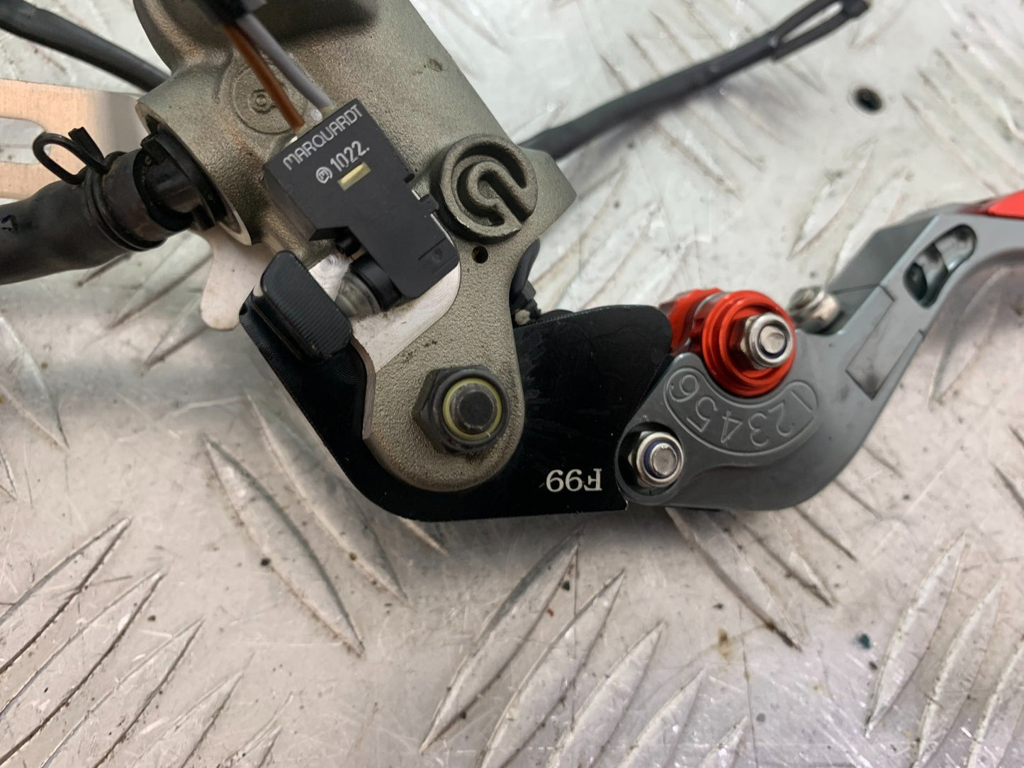 DUCATI 1299 PANIGALE FRONT BRAKE MASTER CYLINDER  YEAR 2016 (CMB 1187)