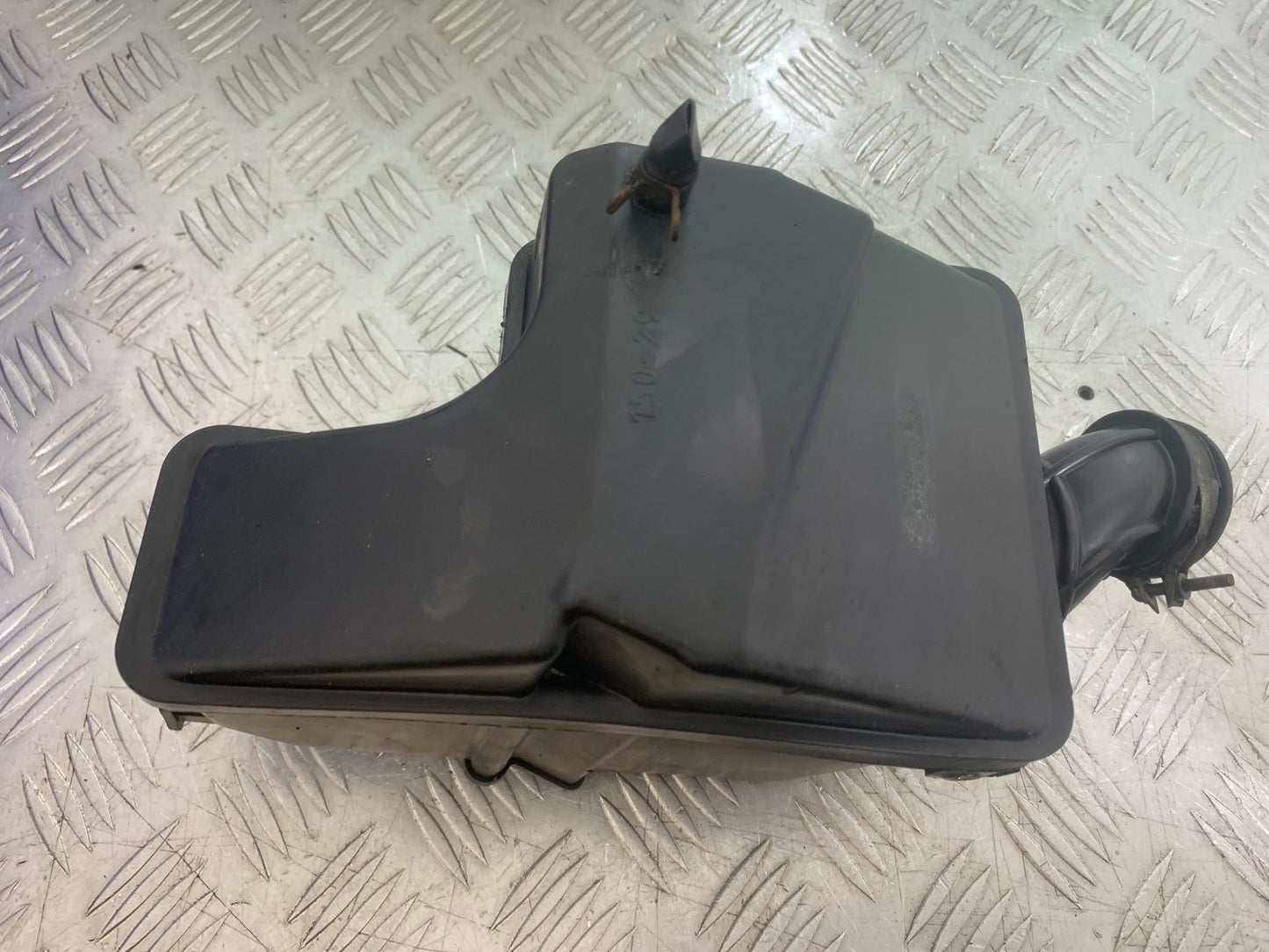 BENELLI BN125 BN 125 AIRBOX  YEAR 2018-2021 (CMB1245)