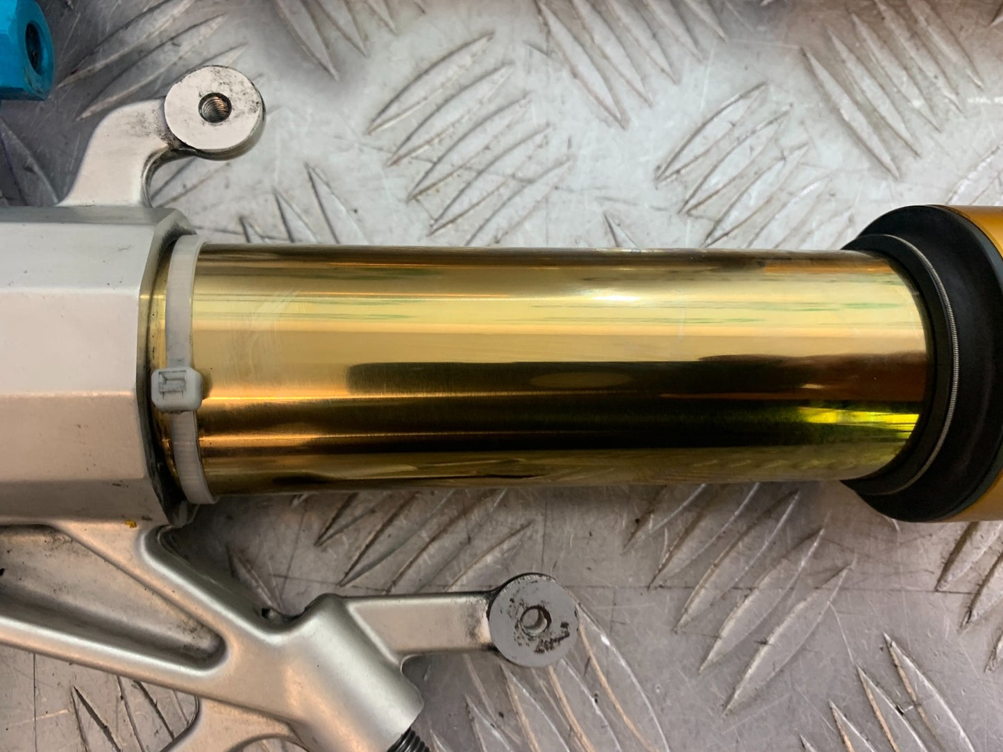 APRILIA RSV4 FACTORY OHLINS FORKS  YEAR 2009-2012 (CMB1224)