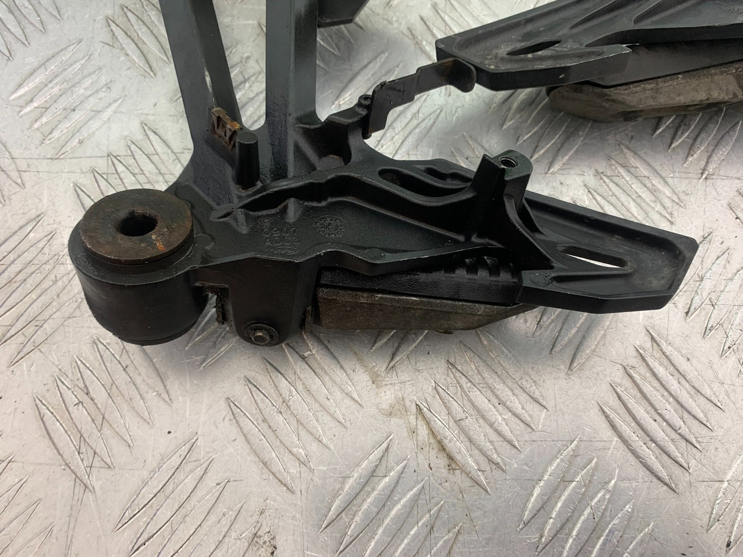 KAWASAKI Z1000 SX REAR HANGERS AND PEGS  YEAR 2014-16 (CMB1264)