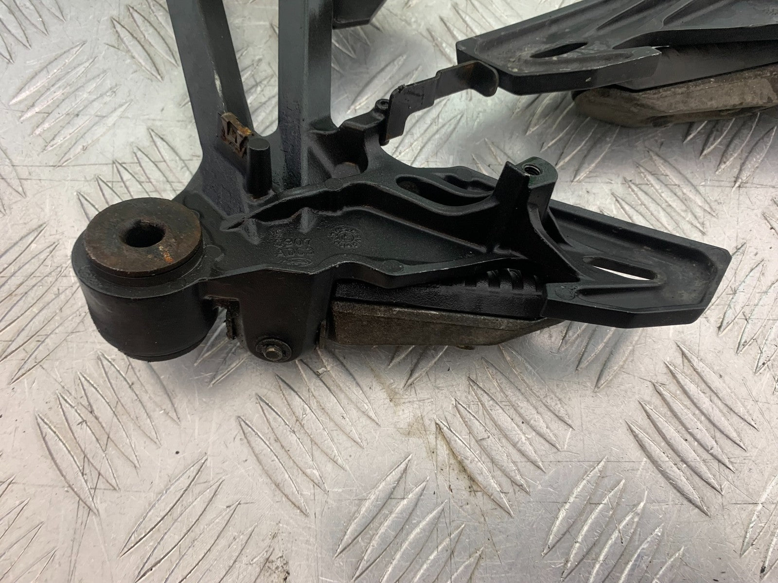KAWASAKI Z1000 SX REAR HANGERS AND PEGS  YEAR 2014-16 (CMB1264)