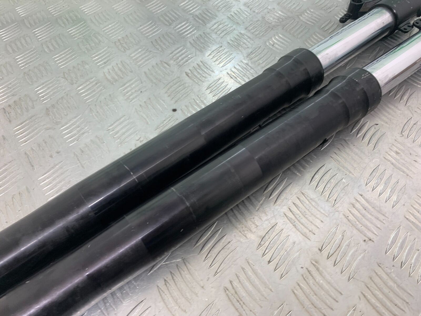 BENELLI LEONCINO 500 TRIAL FORKS YEAR 2020 (CMB1106)