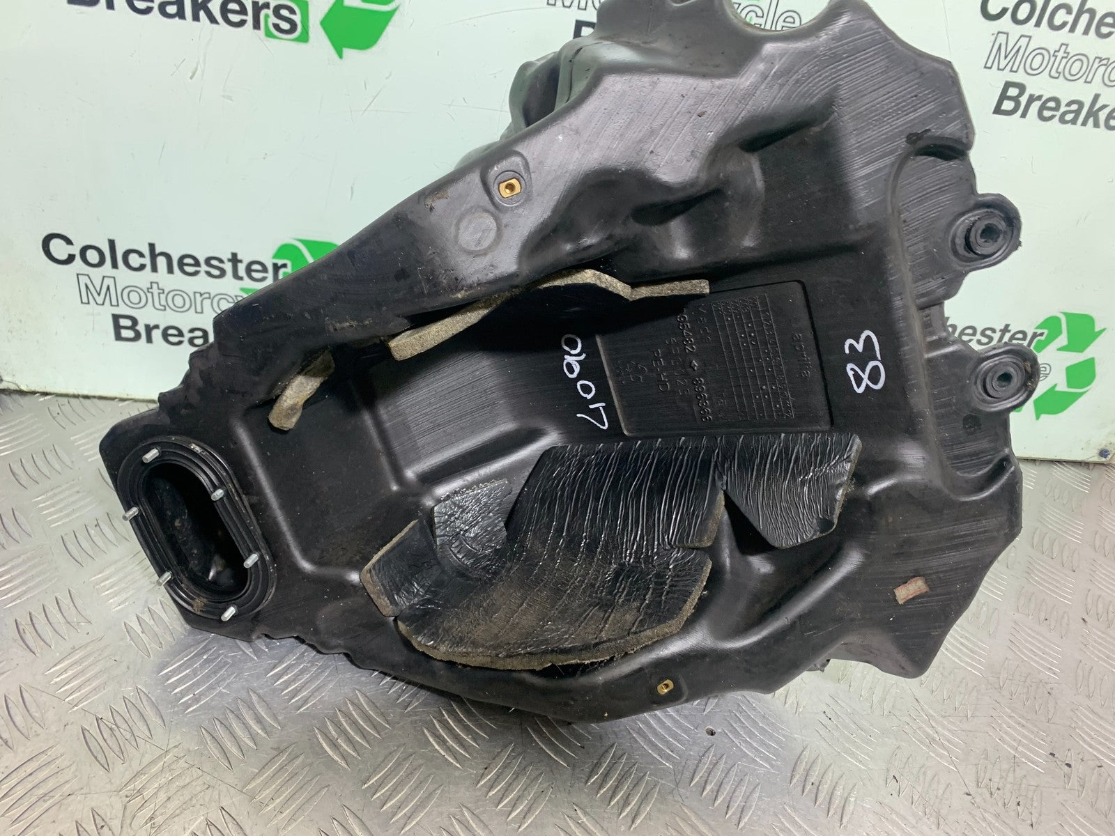 APRILIA SL750 SL 750 SHIVER PETROL TANK  YEAR 2008-2016 (CMB1242)