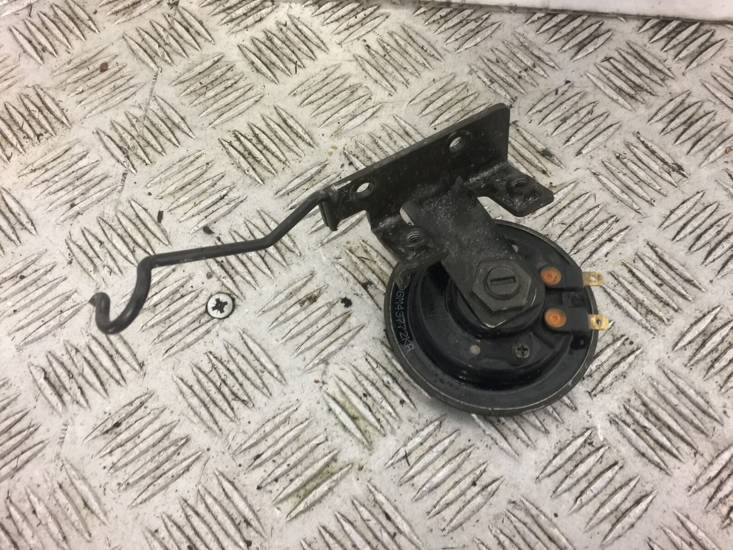 HONDA VFR800 VFR 800 PRE V-TEC HORN YEAR 1998-2001 (STOCK 370)