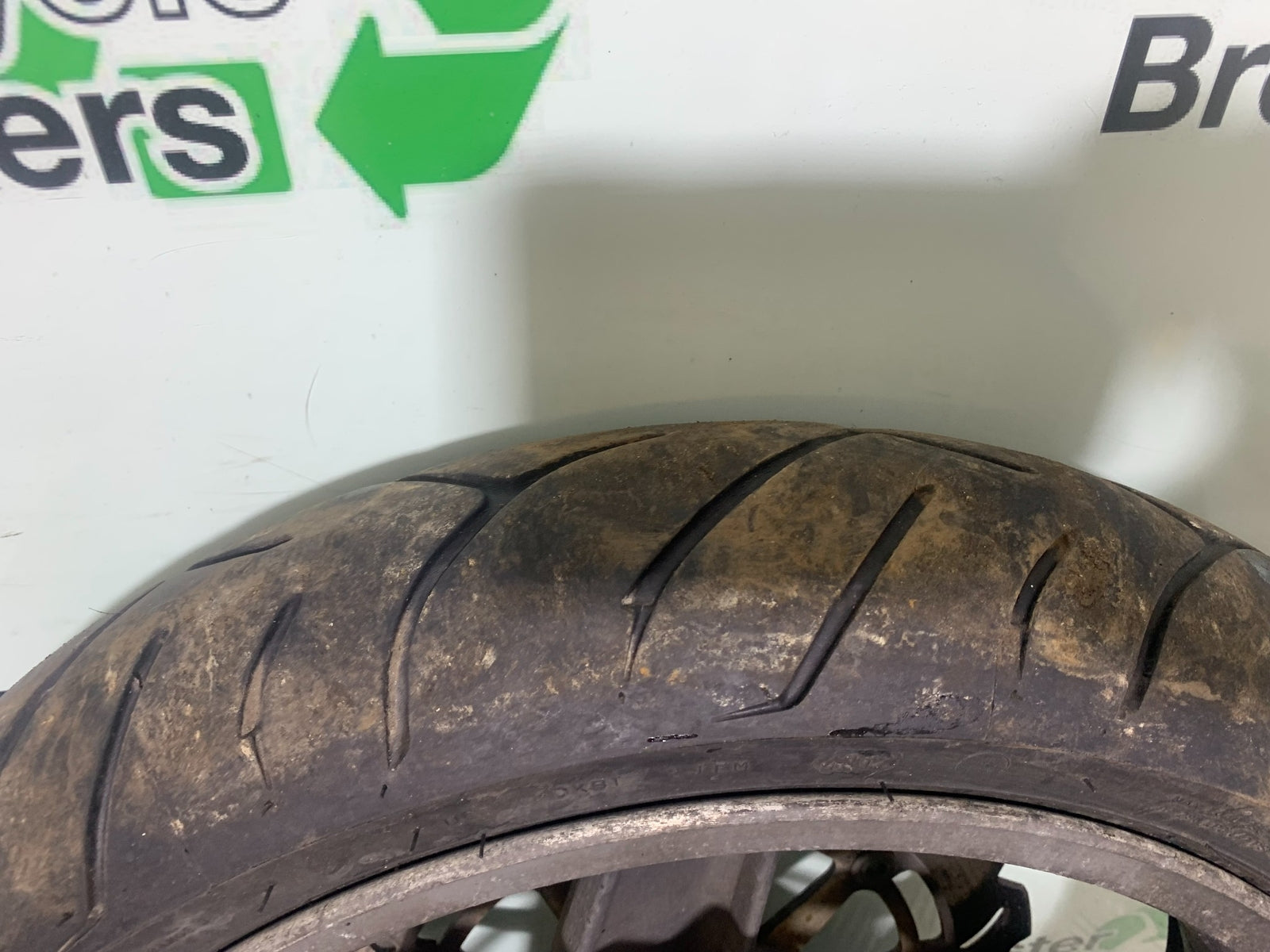 KAWASAKI ZZR1100 D FRONT WHEEL AND DISCS YEAR 1993-2001 (CMB1164)