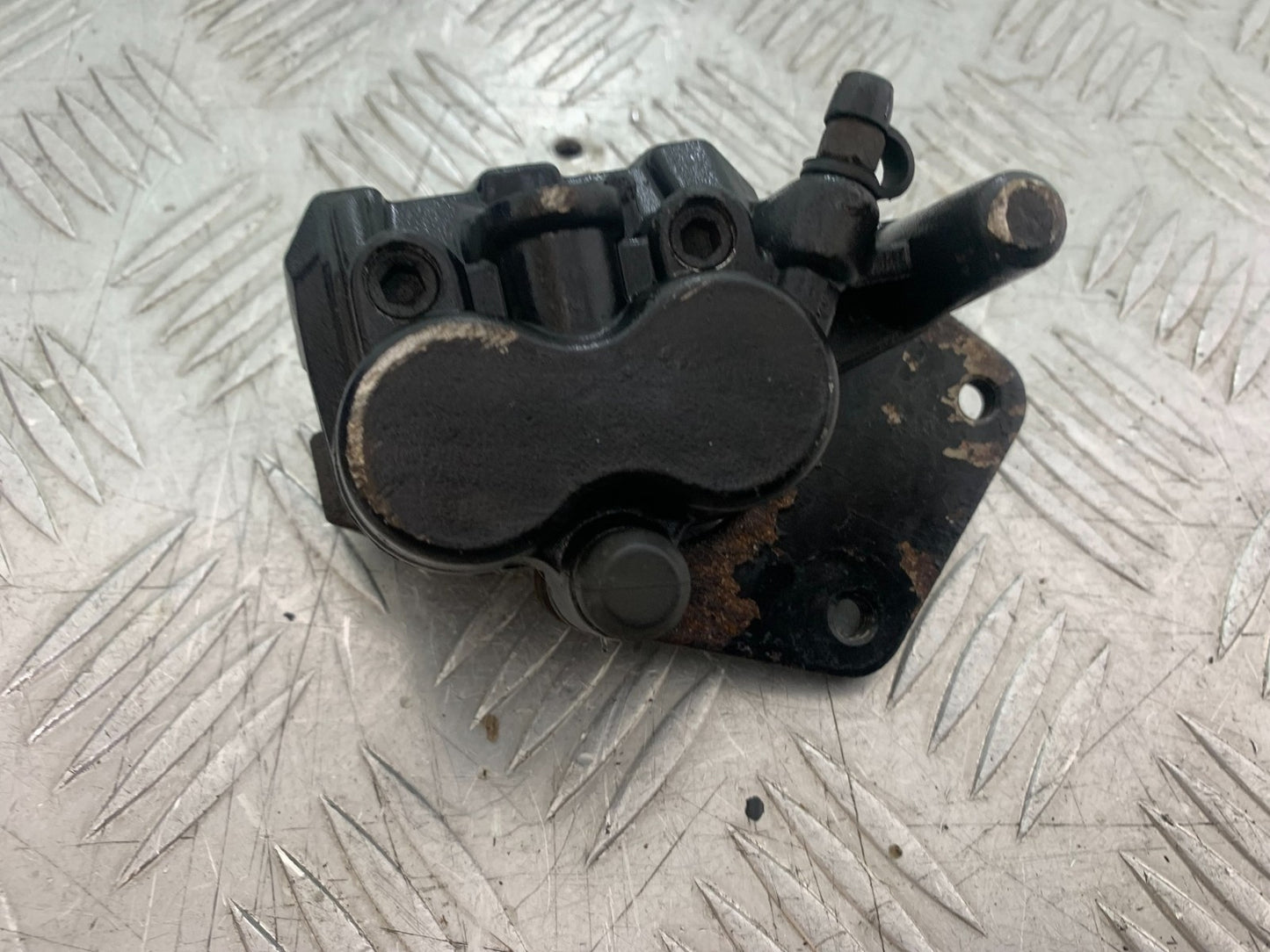 NECO ALEXONE 125 REAR CALIPER  YEAR 2016-2022  (CMB1273)