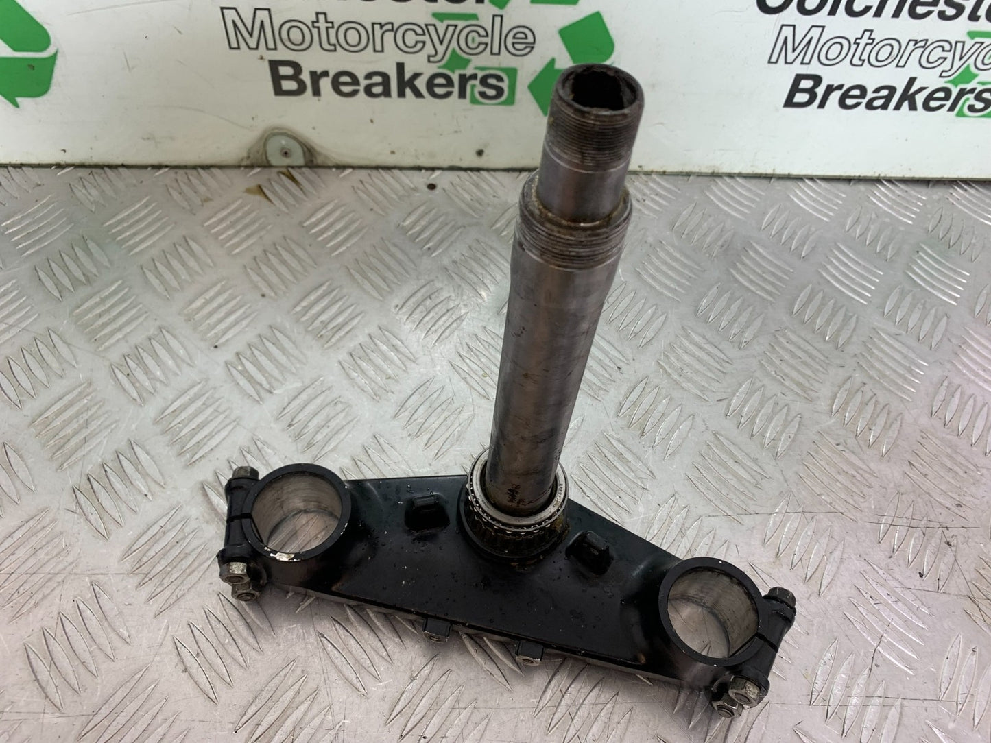 KAWASAKI ZZR1100 D BOTTOM YOKE YEAR 1993-2001 (CMB1189)