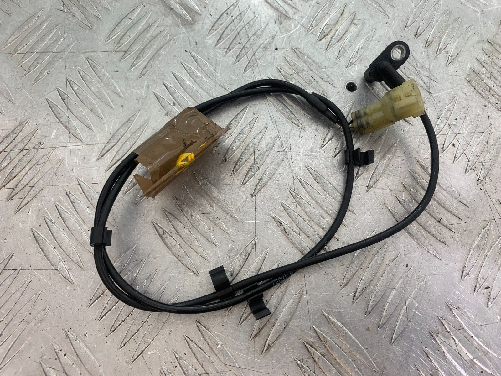 TRIUMPH 675 STREET TRIPLE REAR ABS SENSOR   2013-2016 (CMB1186)