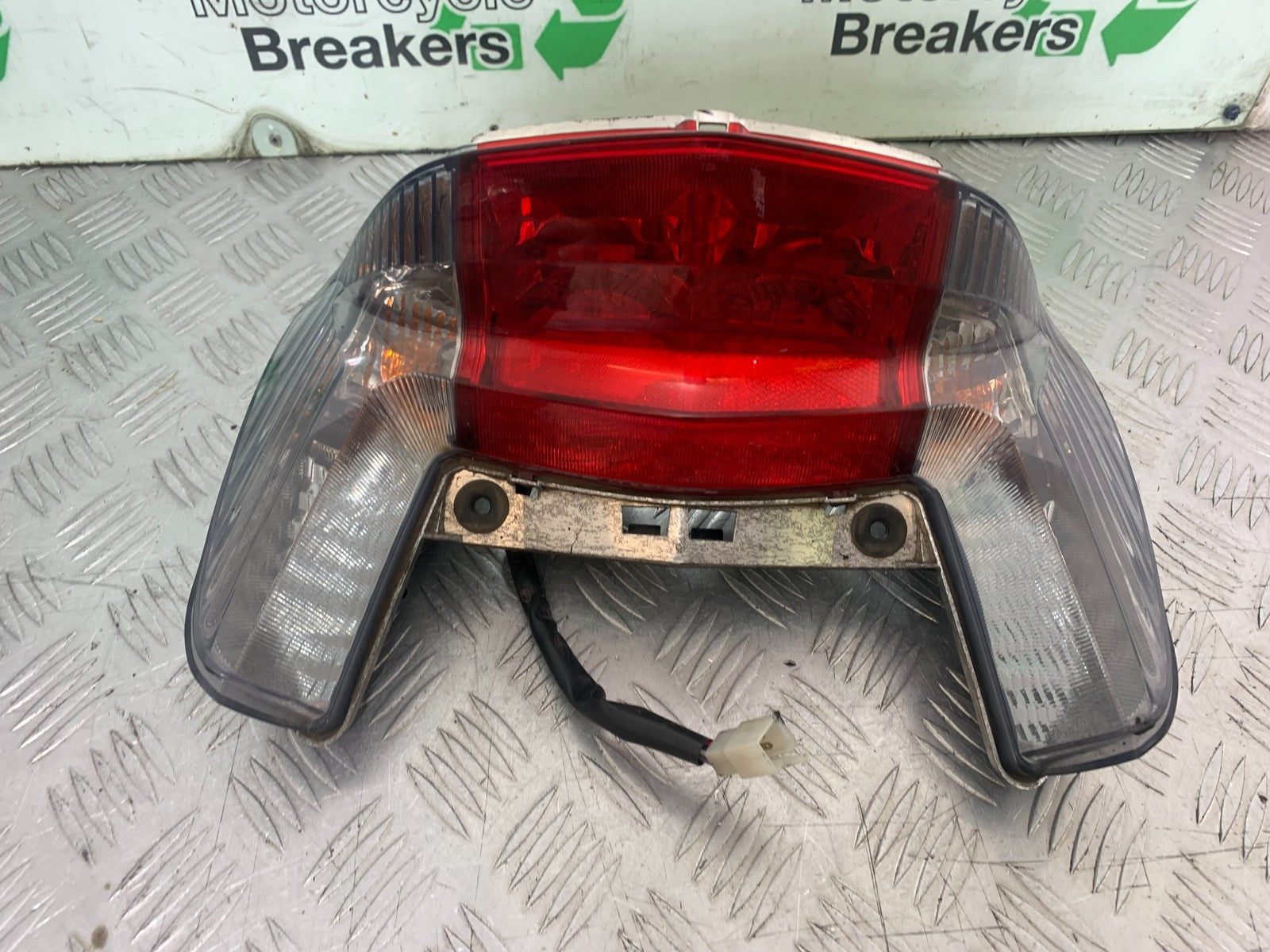 HONDA NT 700 V DEAUVILLE REAR LIGHT  YEAR 2006-2011 (CMB1211)
