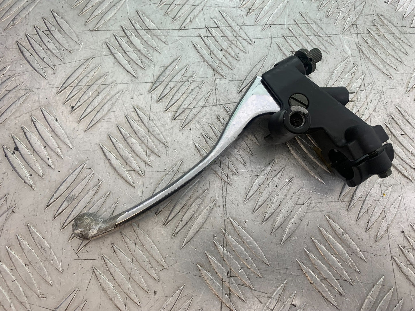 PIONEER NEVADA XF125 CLUTCH LEVER AND BRACKET  YEAR 2009 (CMB1214)
