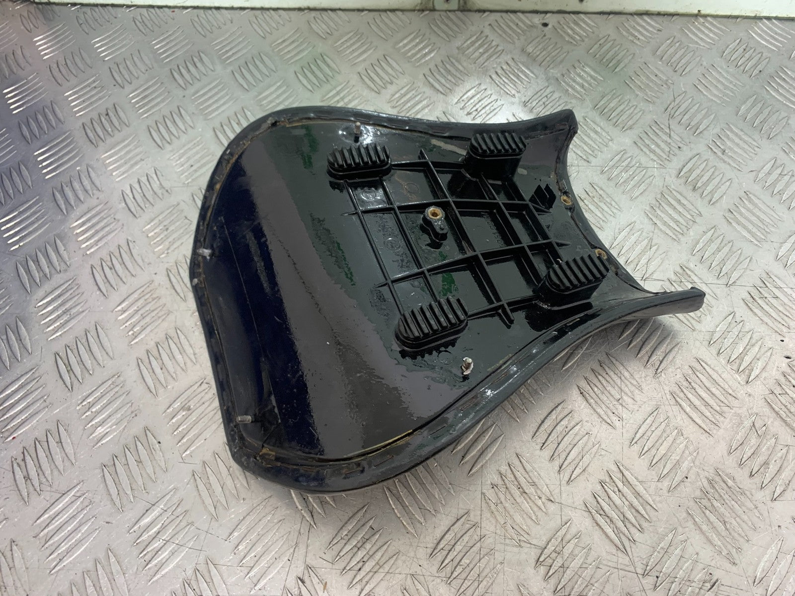DUCATI 996 SPS 748 916 998 FRONT SEAT  1999-2000 (CMB1209)