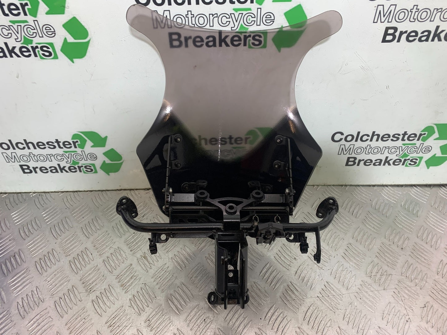 KAWASAKI Z1000 SX FAIRING BRACKET AND SCREEN  YEAR 2014-16 (CMB1264)