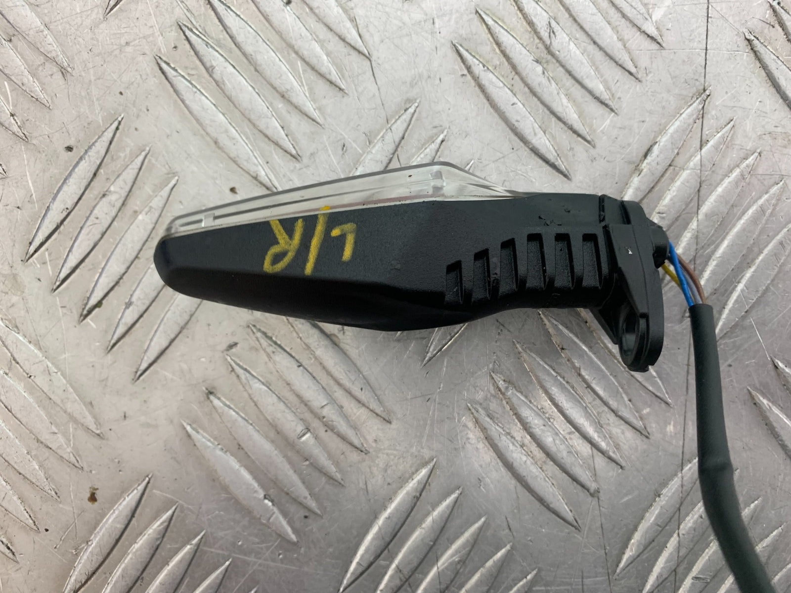 BMW M1000 R LEFT REAR INDICATOR YEAR 2023-2024 (CMB1140)