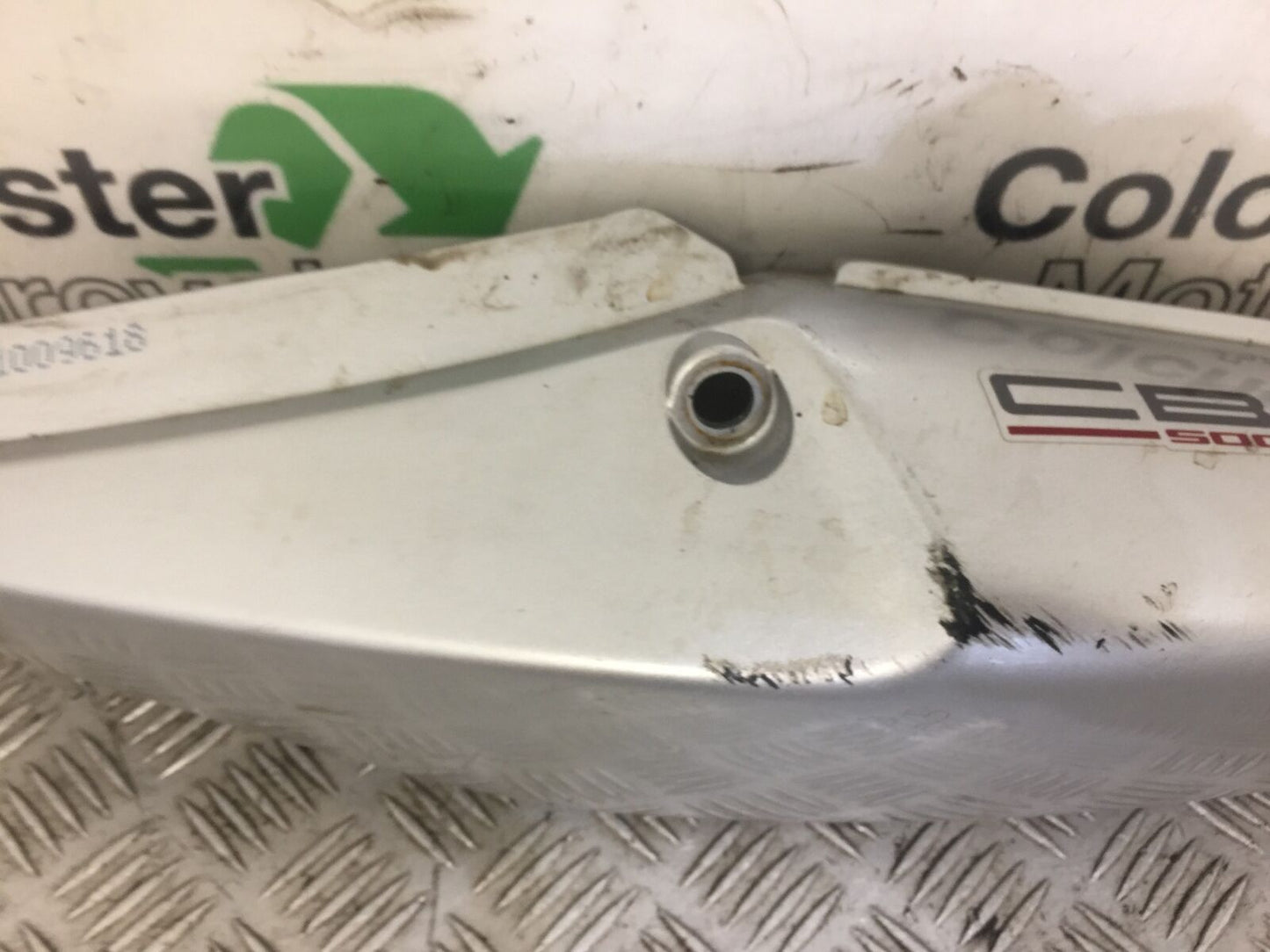 HONDA CBF500 CBF 500 LEFT SEAT PANEL  YEAR 2004  (STOCK 585)