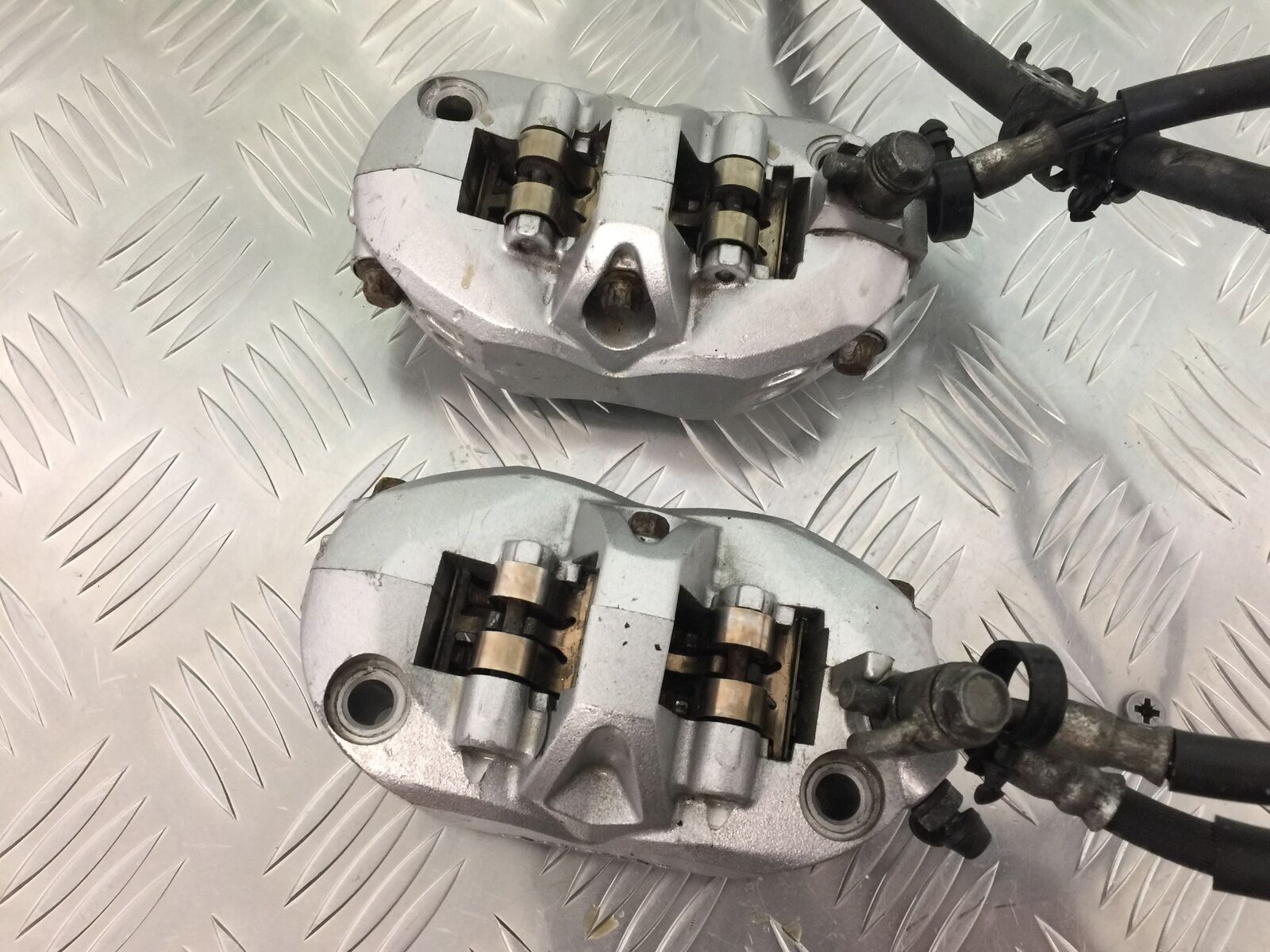 KAWASAKI Z1000 Z 1000 FRONT BRAKE CALIPERS  YEAR 2007-2009  (STOCK 927)