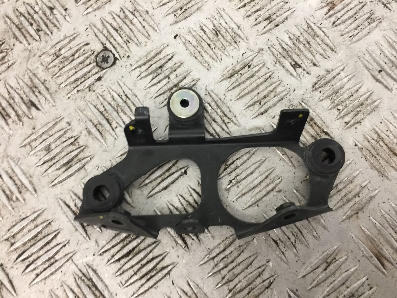 YAMAHA MT03 SPEEDO BRACKET YEAR 2018  (STOCK 801)