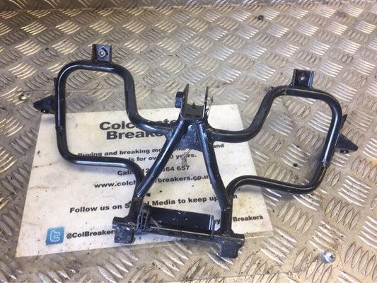 SUZUKI AN250 AN 250 BURGMAN FAIRING BRACKET  YEAR 1999 2001