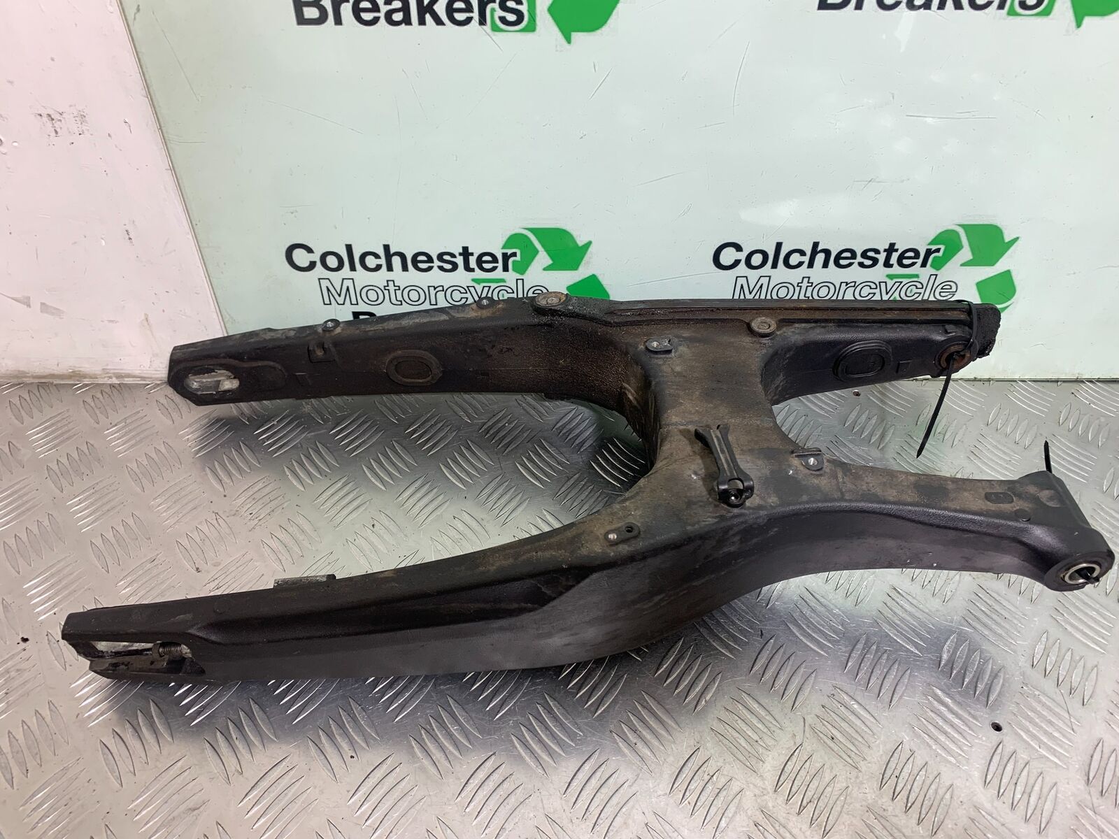 HONDA CRF1000 (DCT) AFRICA TWIN SWINGARM  YEAR 2017 (CMB1030)