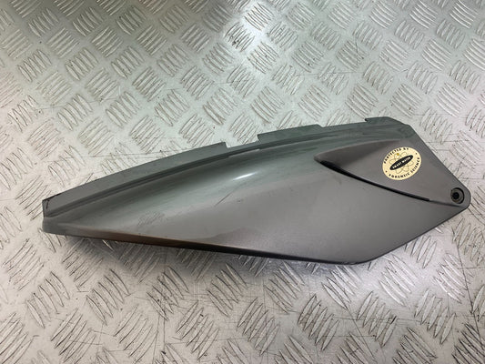 HONDA XL125 VARADERO RIGHT SEAT PANEL  YEAR 2001-2006  (CMB1210)